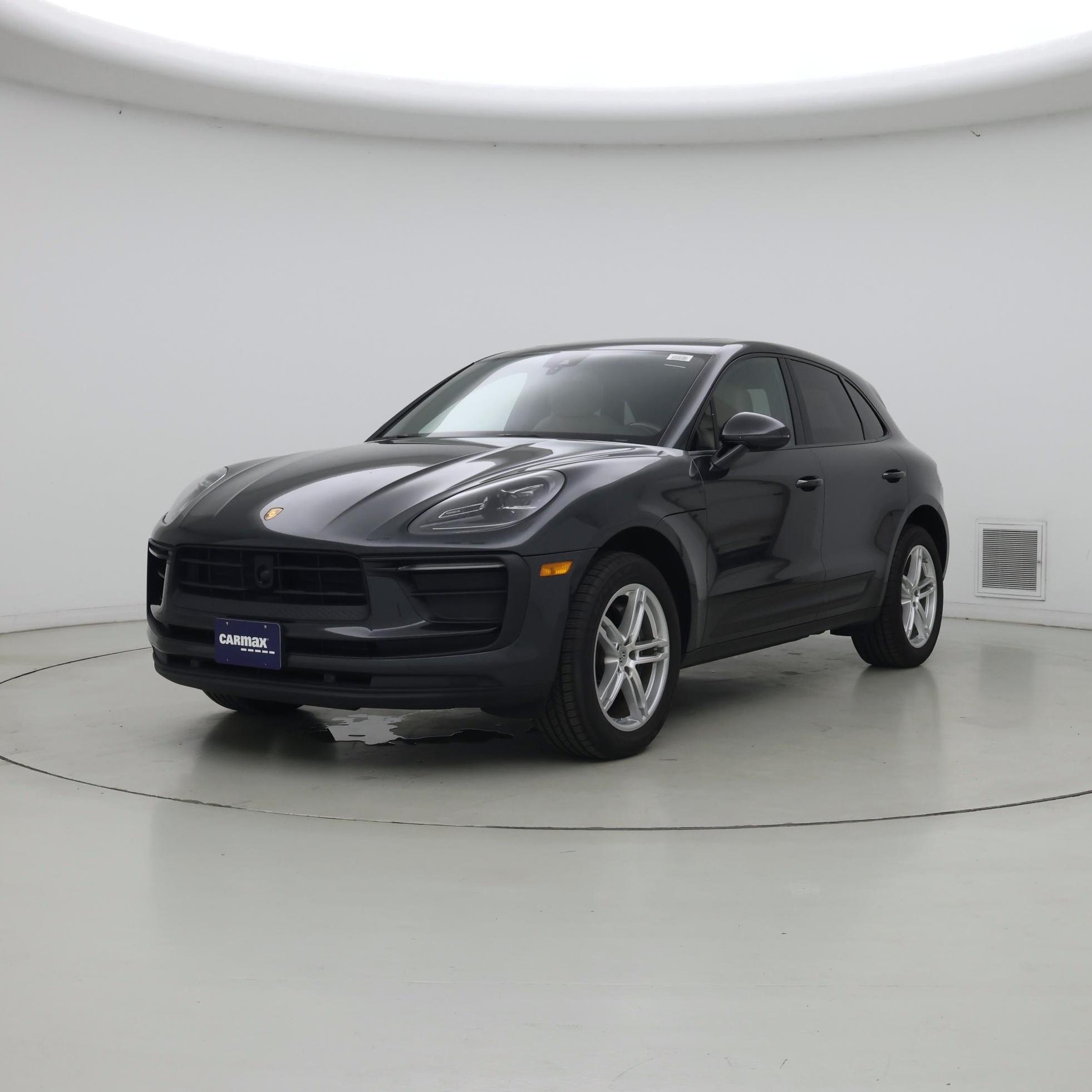 Thumbnail: 2023 Porsche Macan - 4