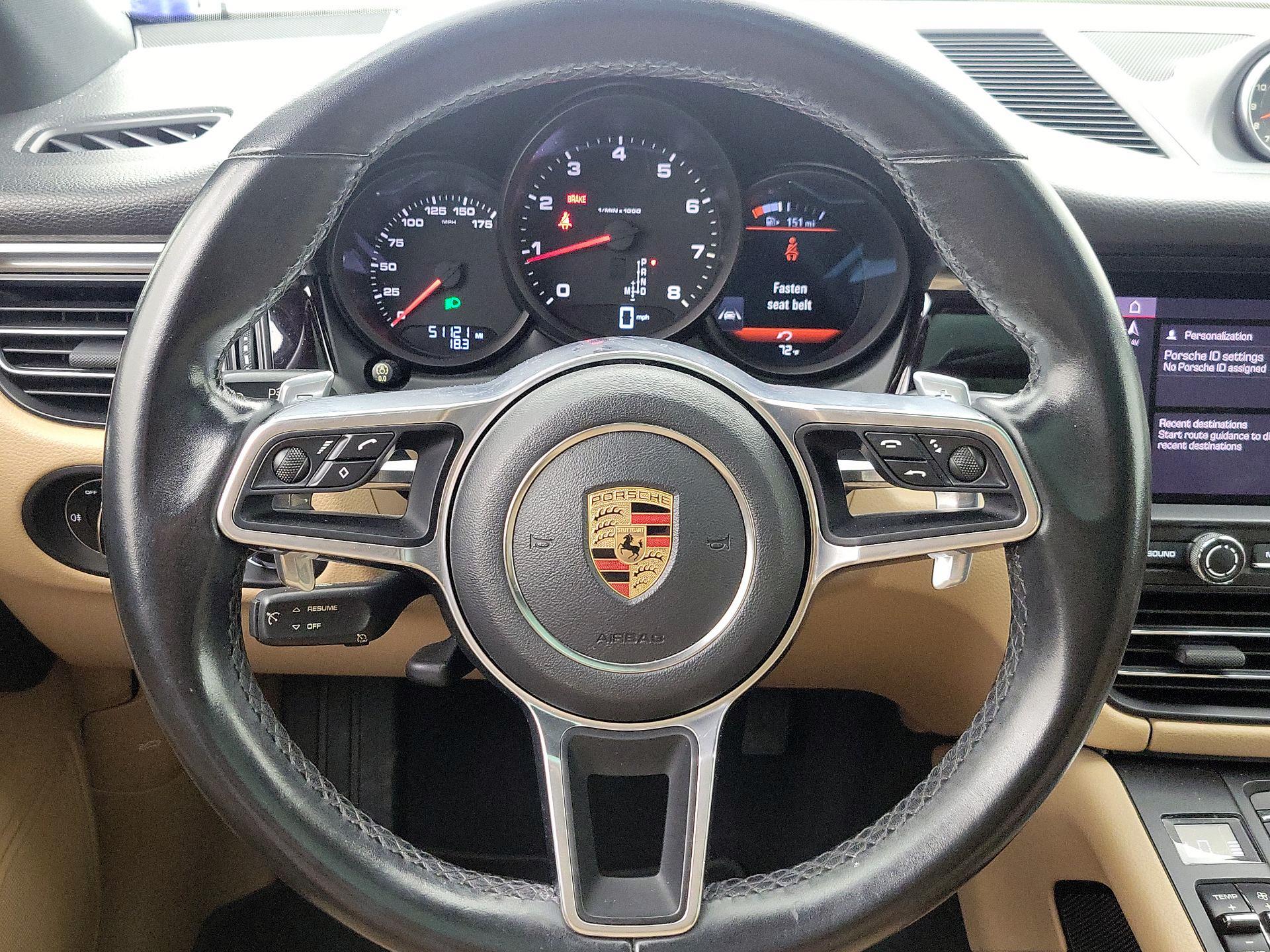 Thumbnail: 2020 Porsche Macan - 10