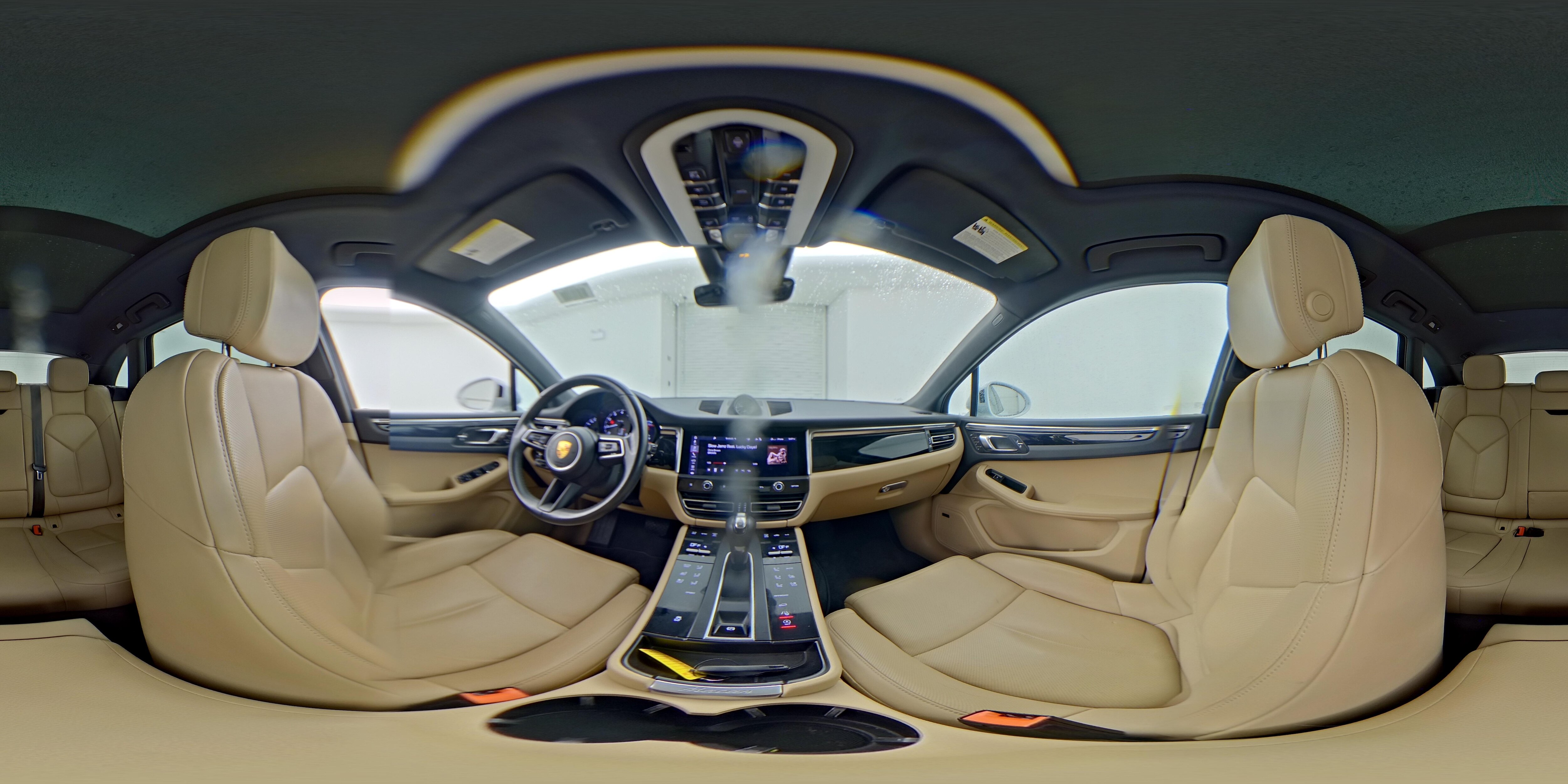 2023 Porsche Macan T - Photo 27