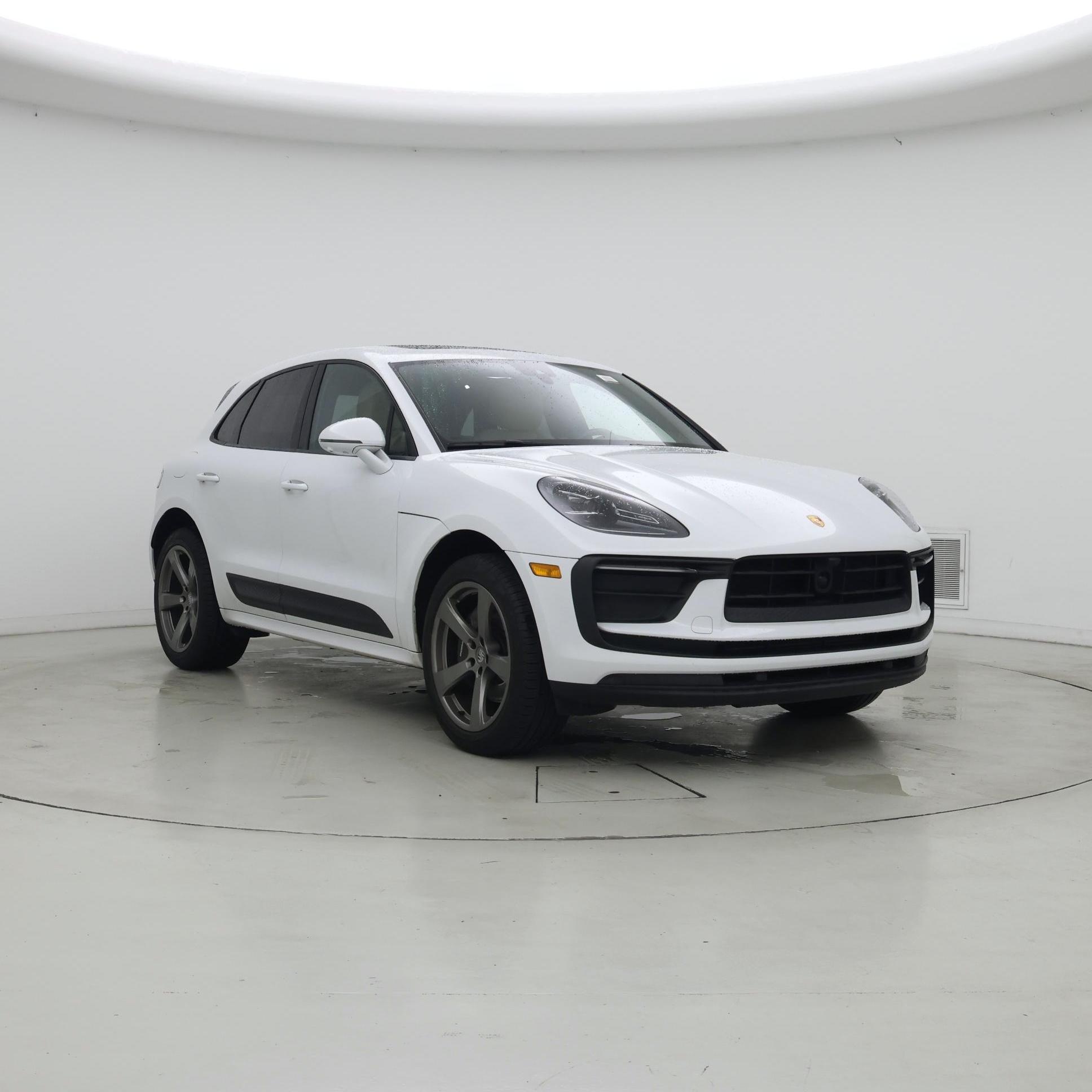 White 2023 Porsche Macan SUV / Crossover  Automatic