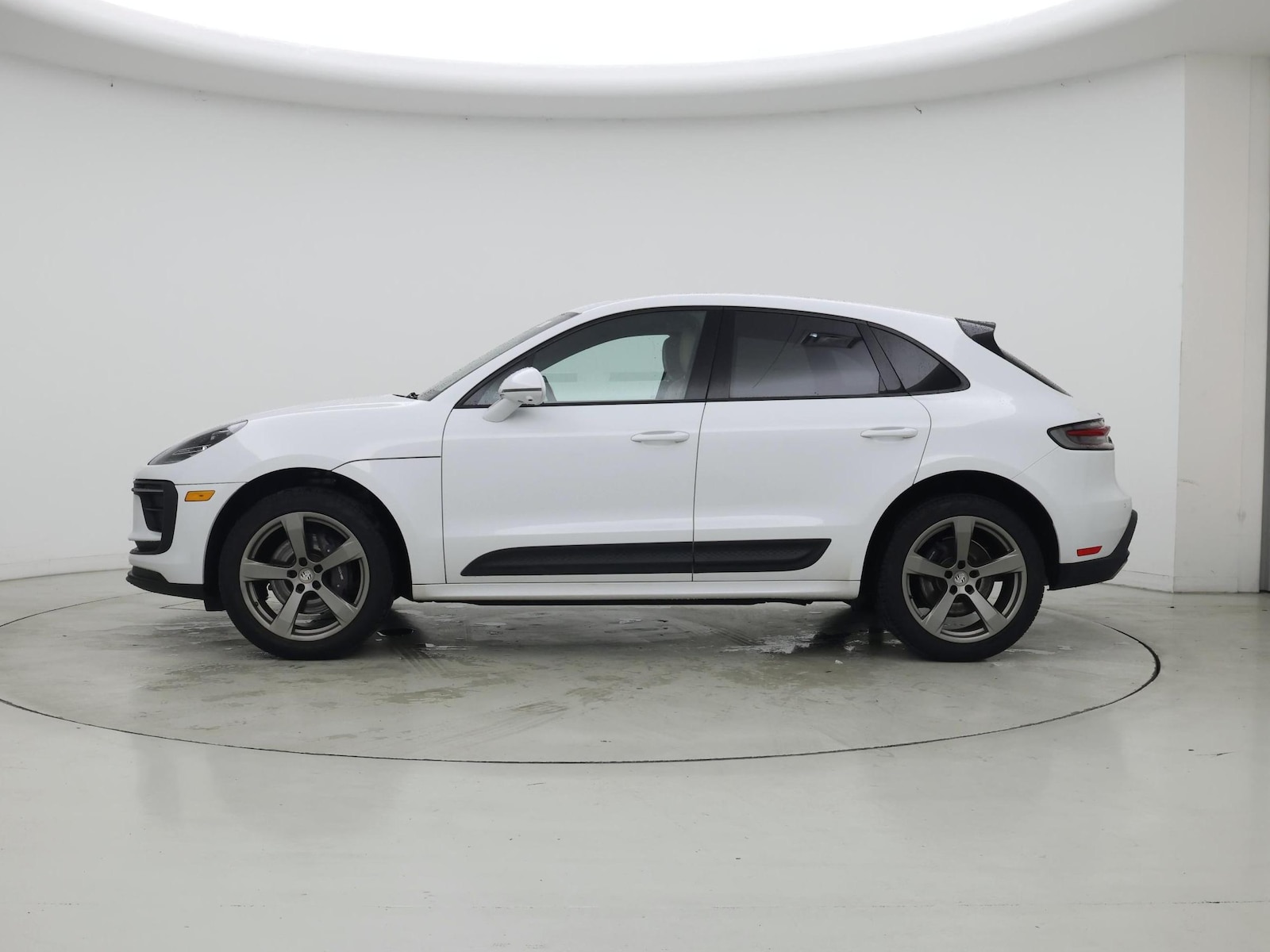 2023 Porsche Macan T - Photo 4