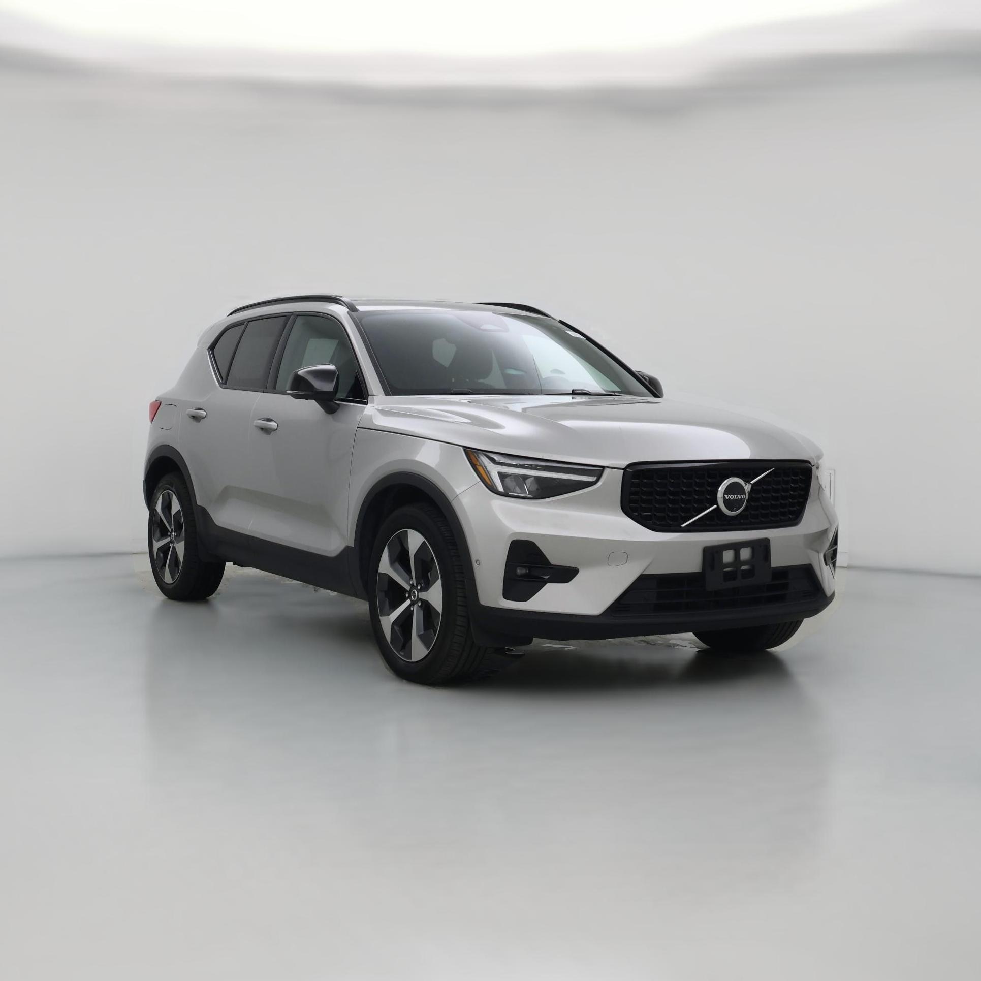 Thumbnail: 2025 Volvo XC40 - 1