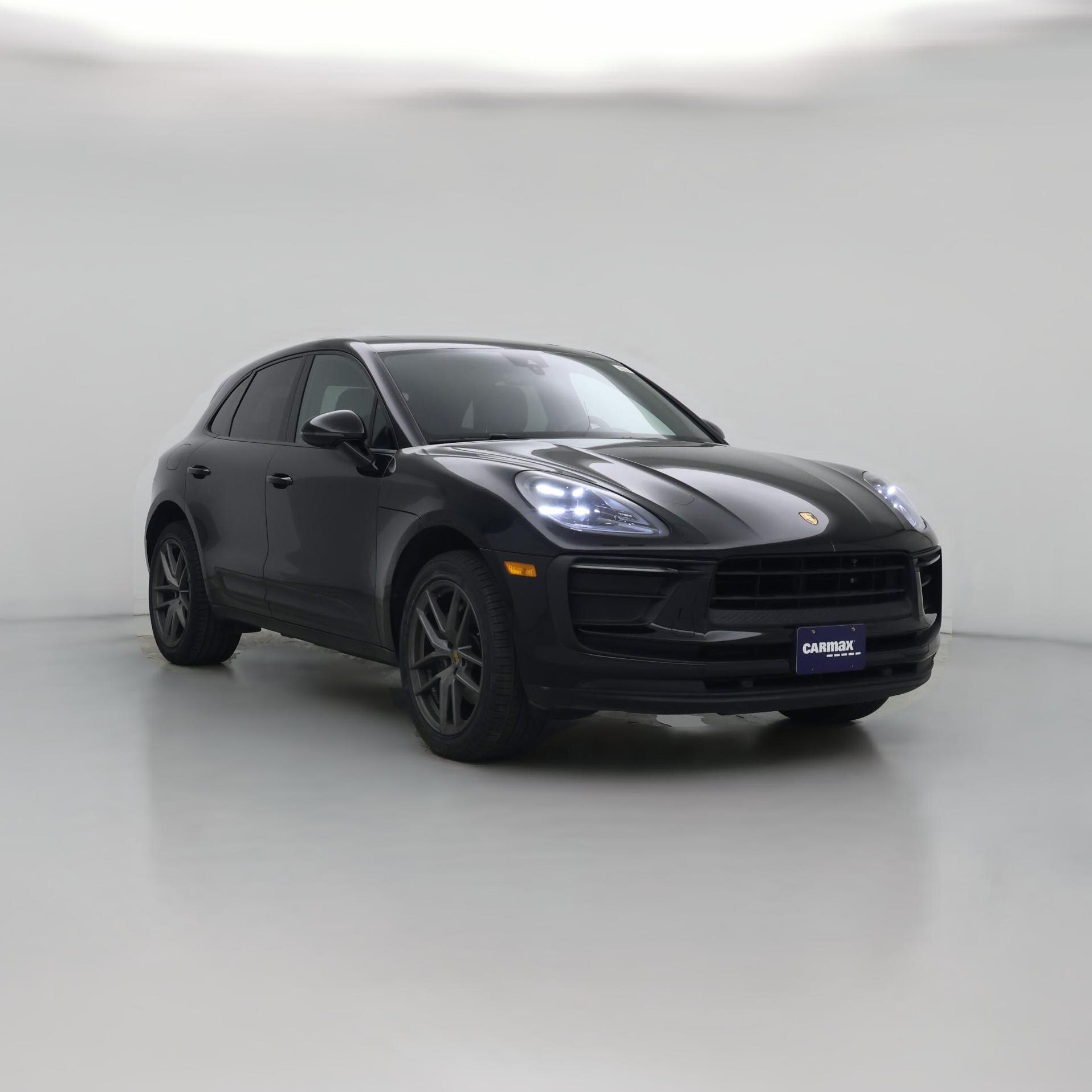Thumbnail: 2022 Porsche Macan - 1