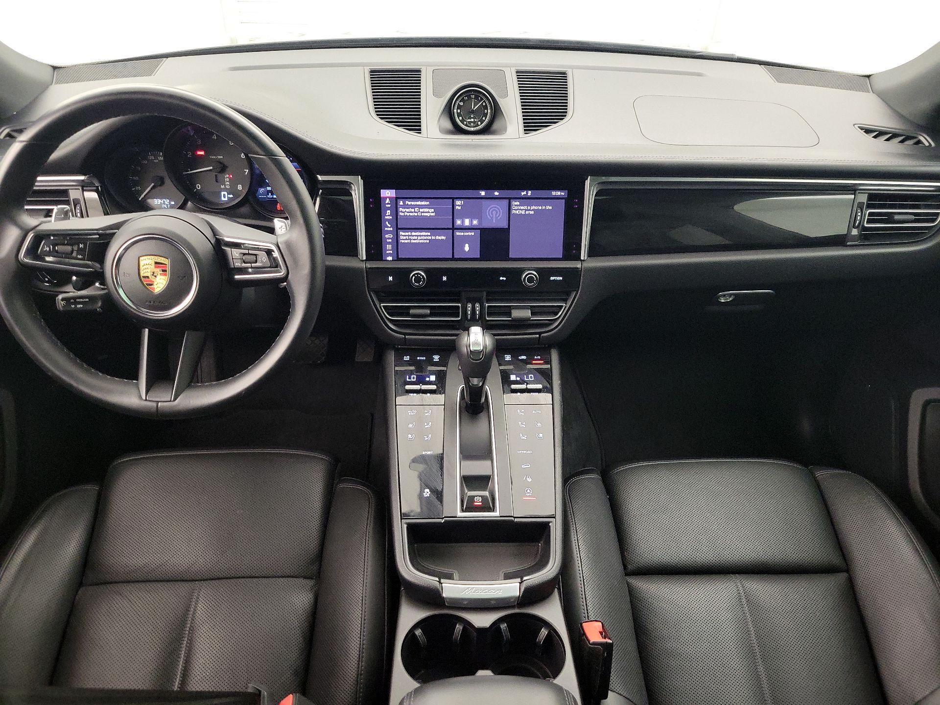 Thumbnail: 2022 Porsche Macan - 9