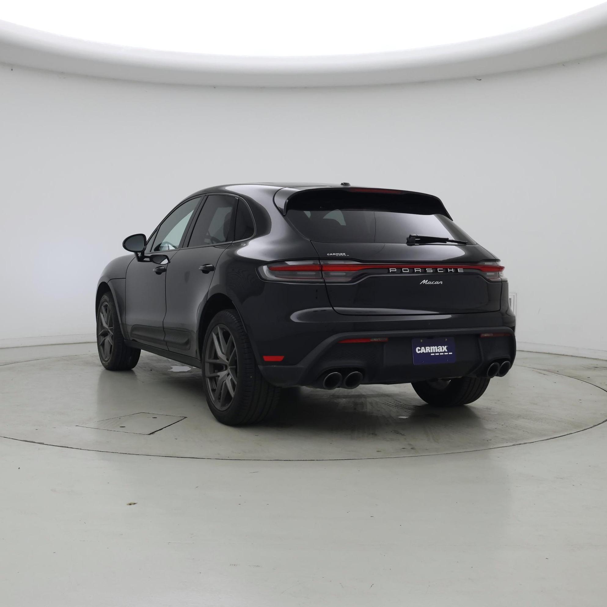 Thumbnail: 2022 Porsche Macan - 2