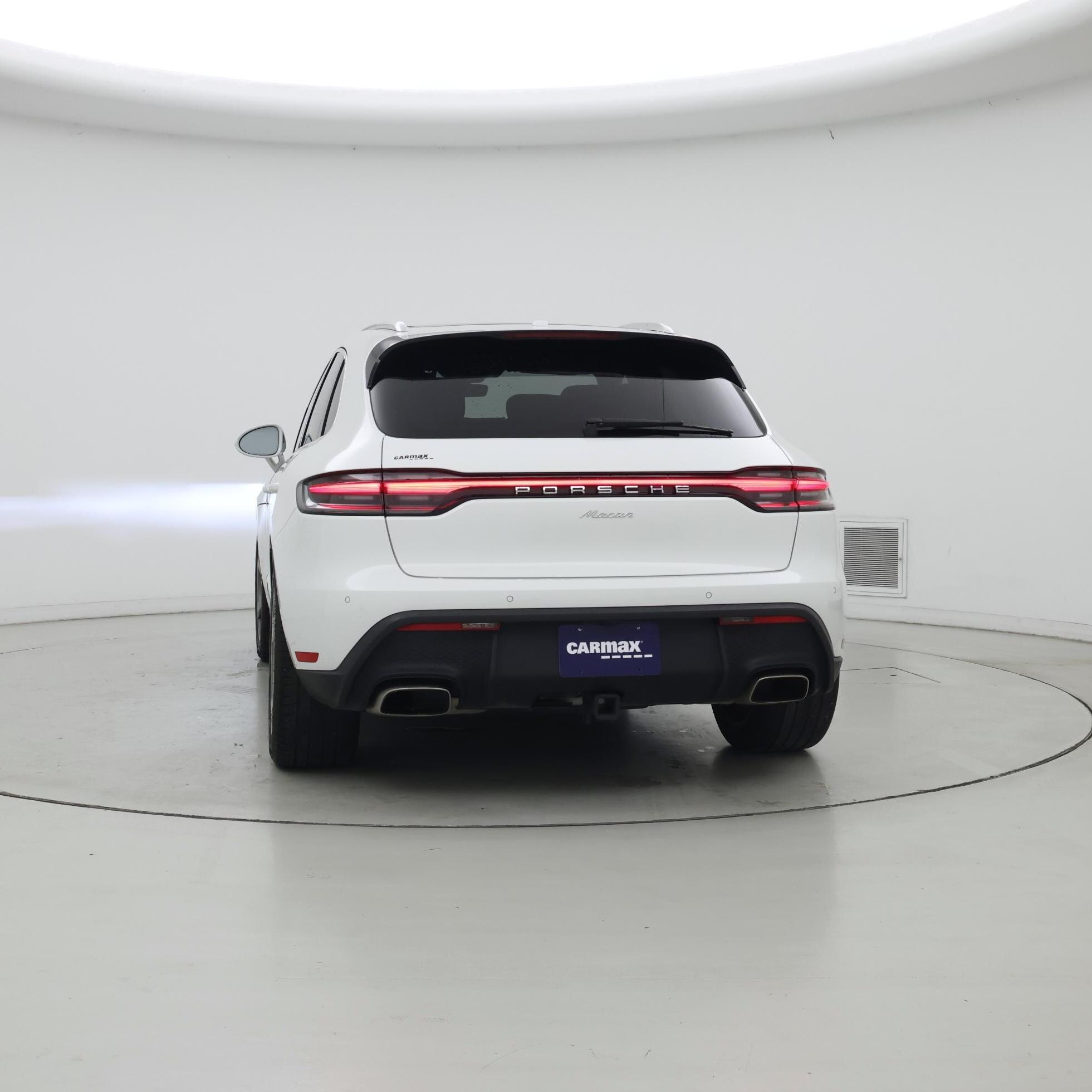 Thumbnail: 2023 Porsche Macan - 6