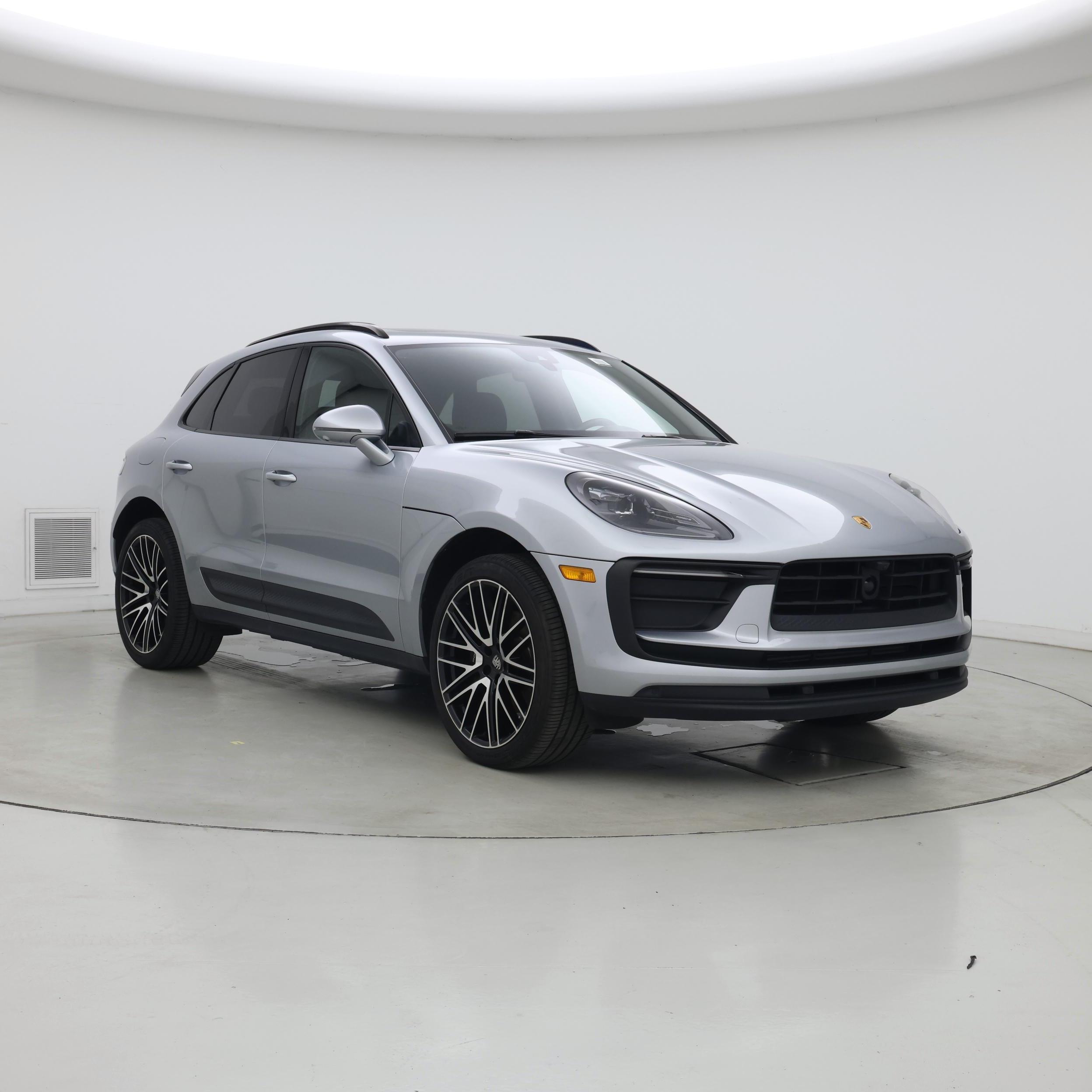 Silver 2022 Porsche Macan AWD SUV / Crossover All-Wheel Drive Automatic