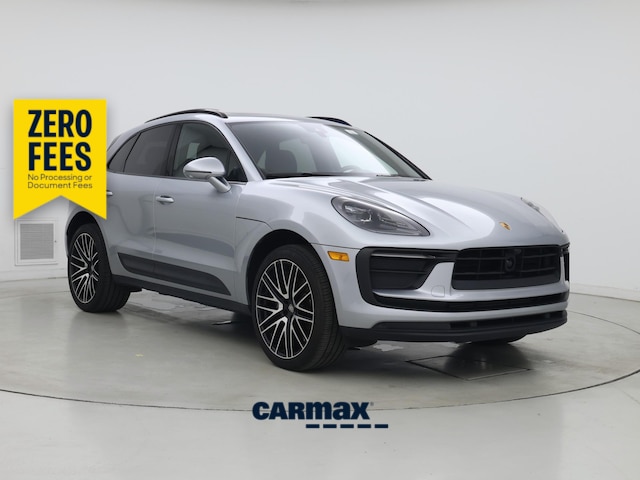 Silver 2022 Porsche Macan AWD SUV / Crossover All-Wheel Drive Automatic