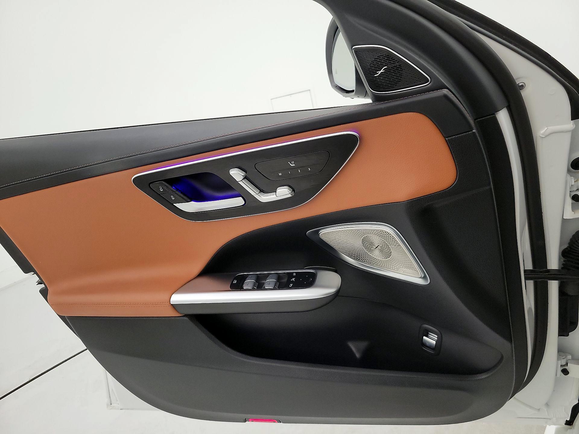 Thumbnail: 2023 Mercedes-Benz C-Class - 12