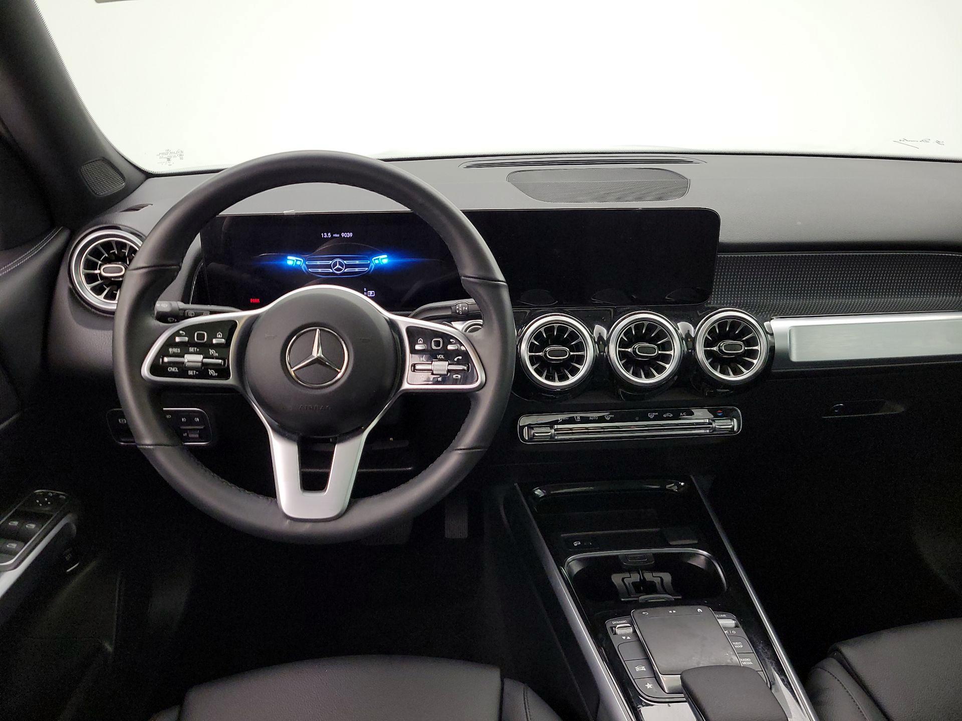Thumbnail: 2023 Mercedes-Benz GLB - 10