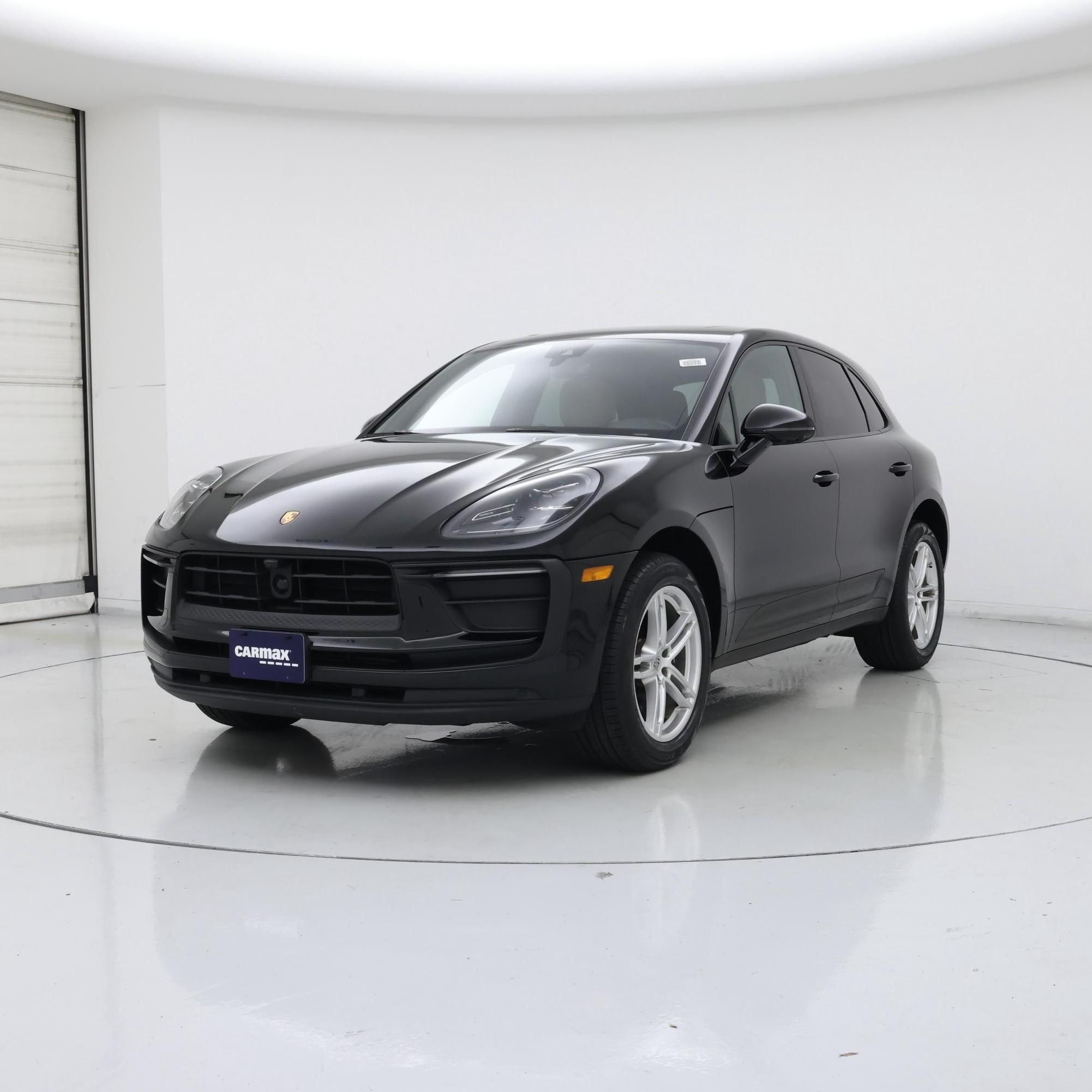 Thumbnail: 2023 Porsche Macan - 4