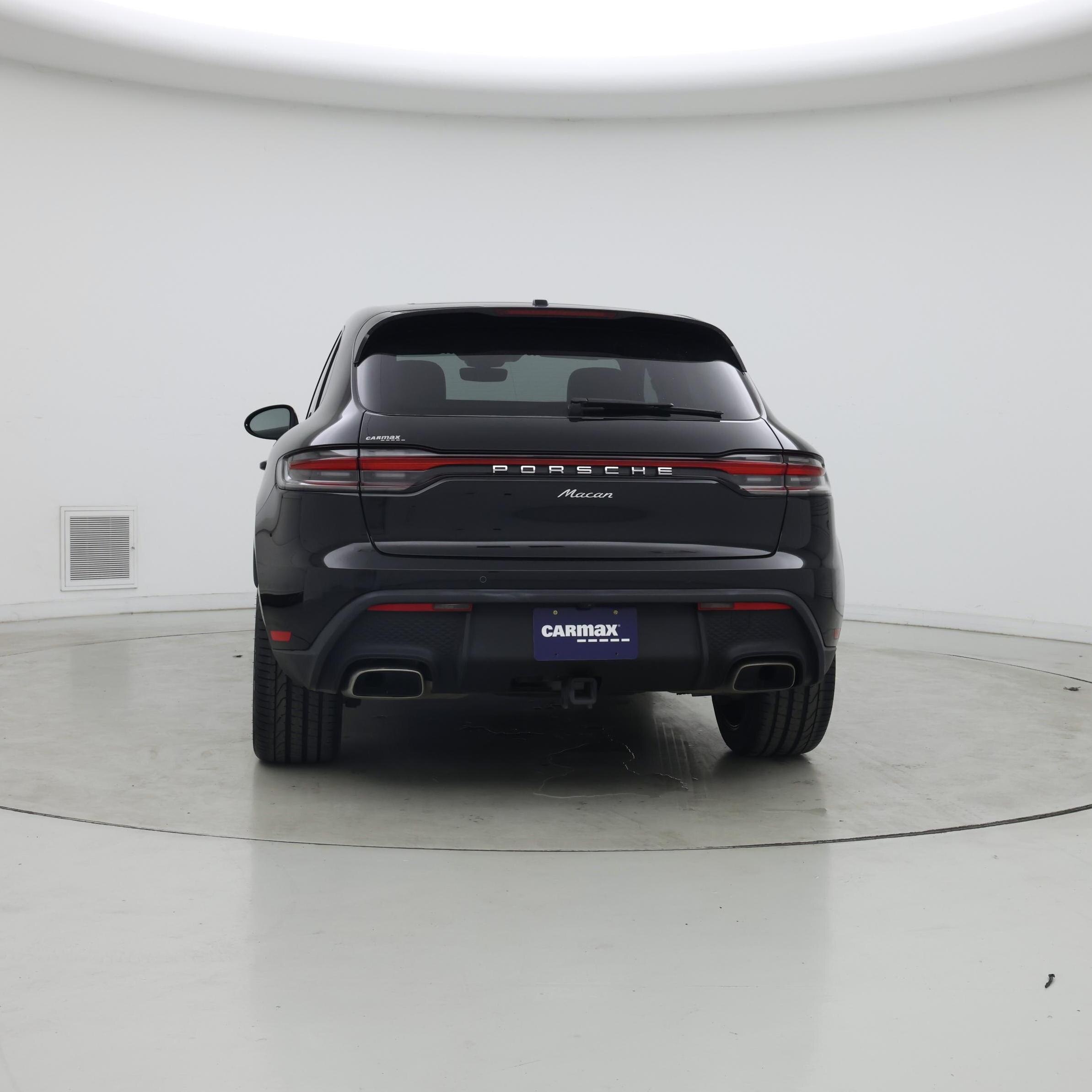Thumbnail: 2023 Porsche Macan - 6