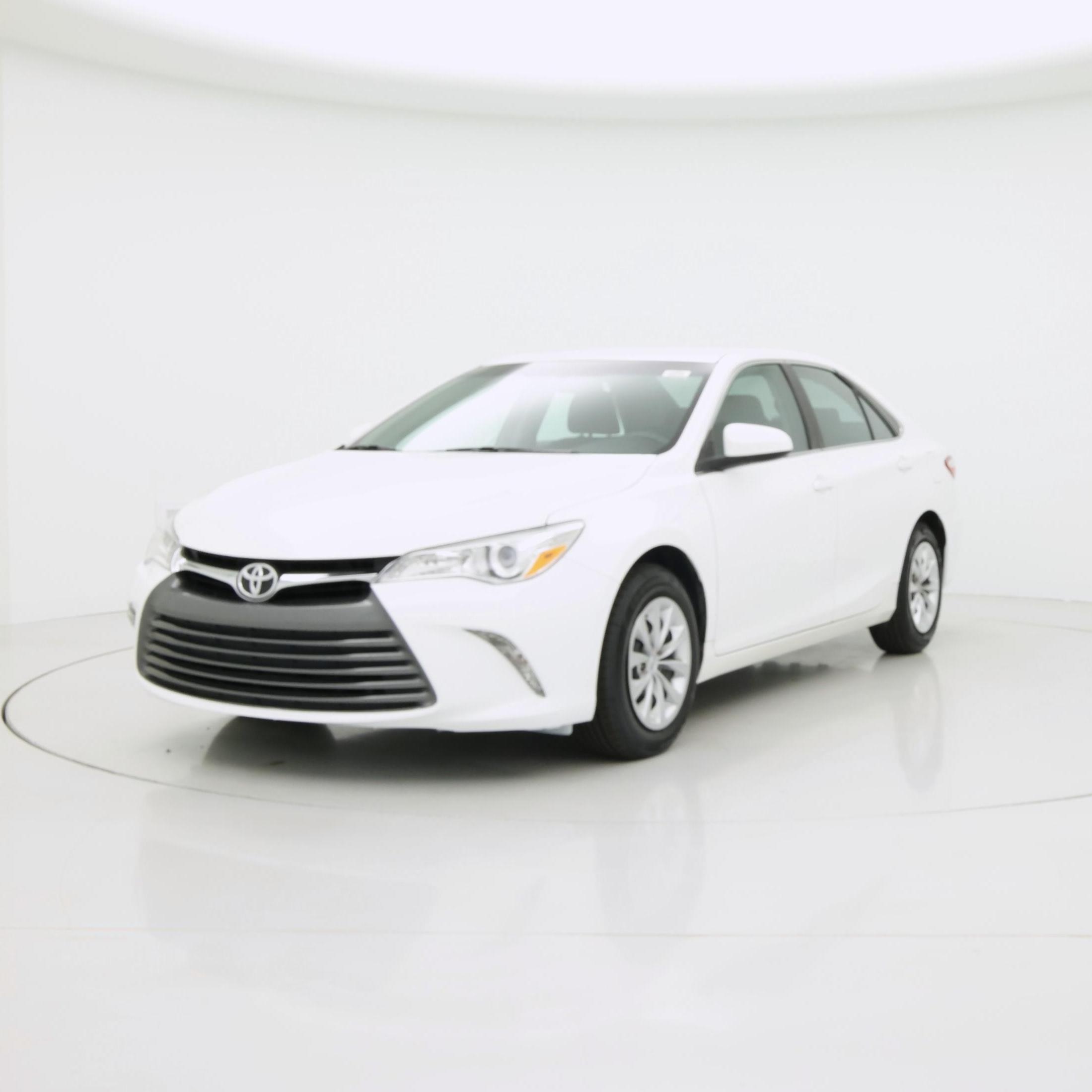 Thumbnail: 2017 Toyota Camry - 4