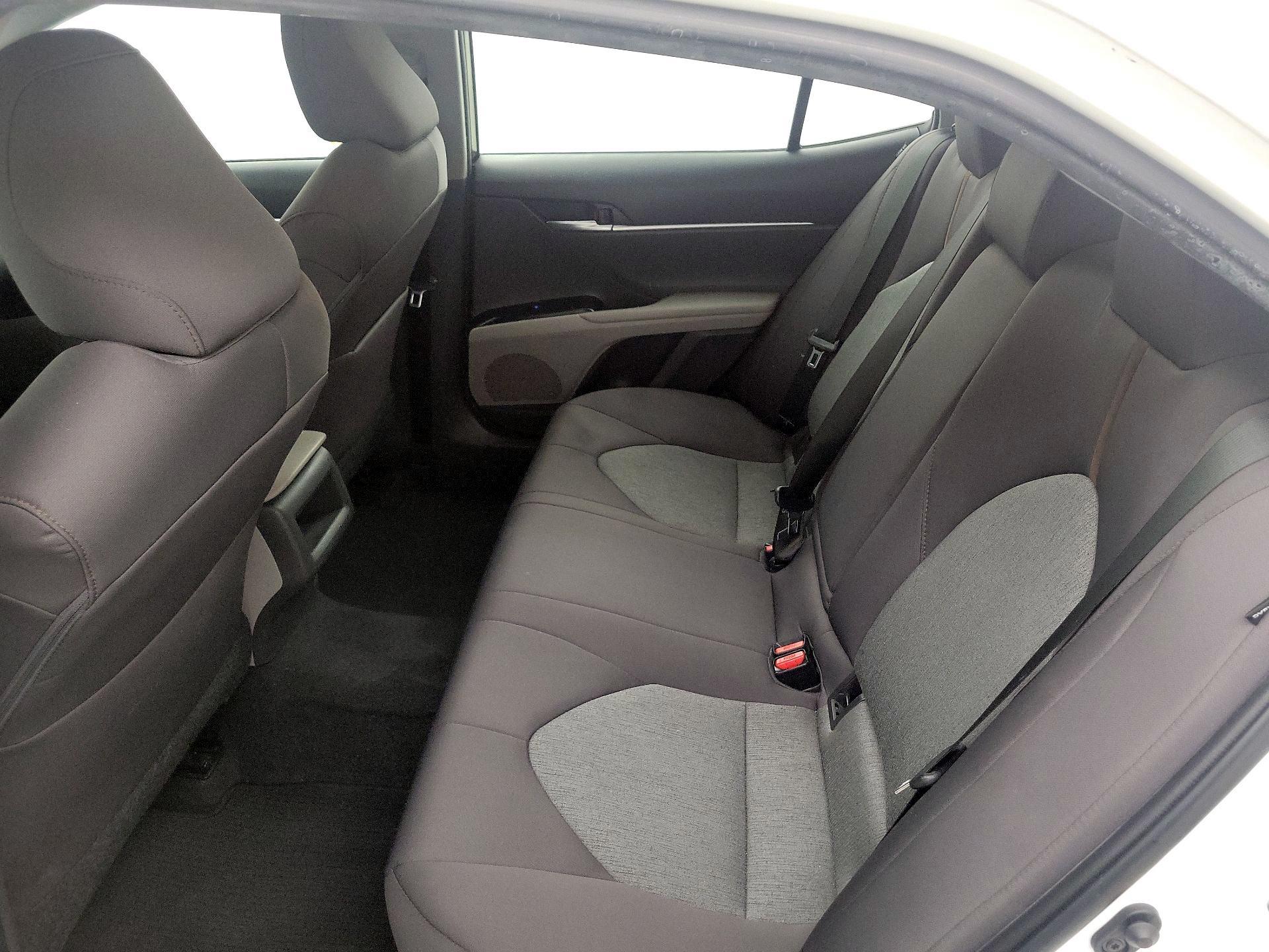 Thumbnail: 2018 Toyota Camry - 19