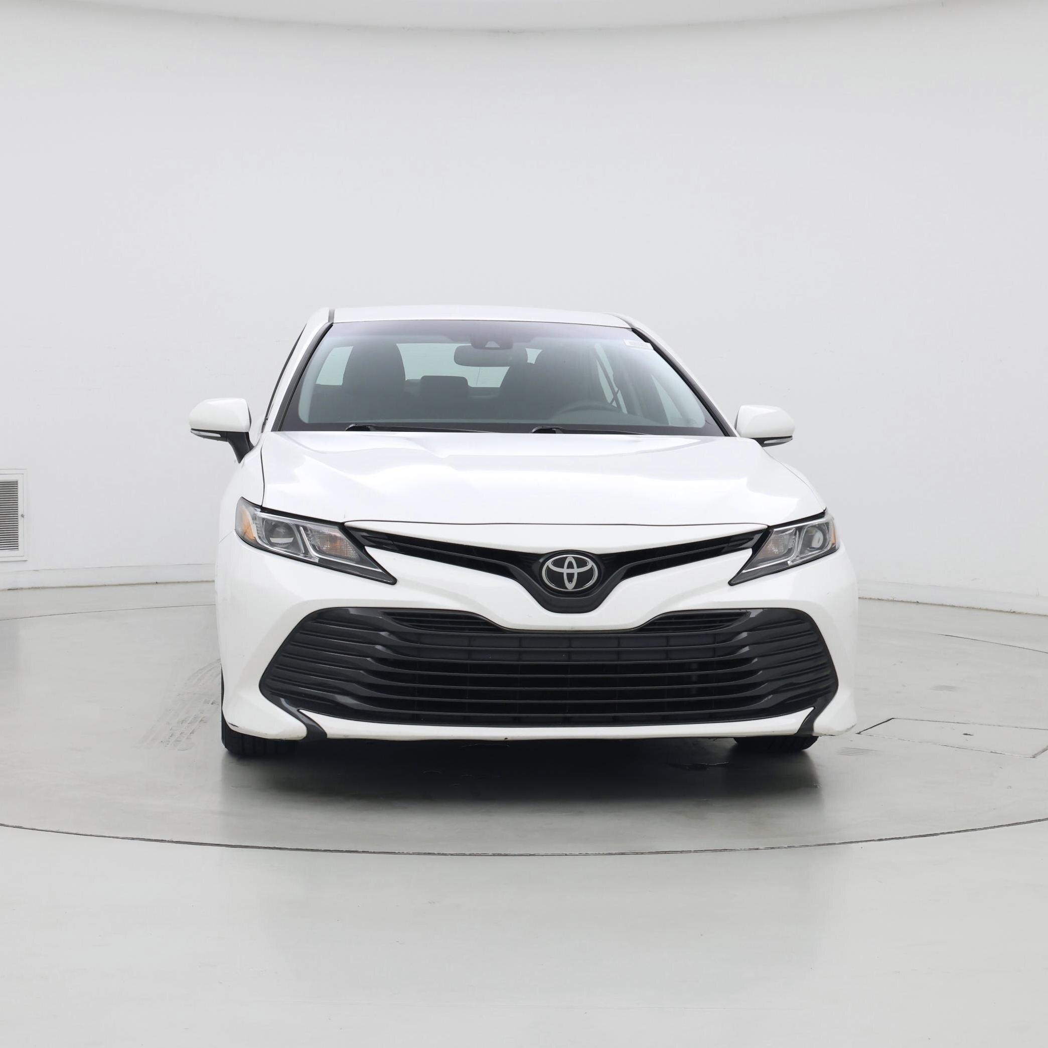 Thumbnail: 2018 Toyota Camry - 5