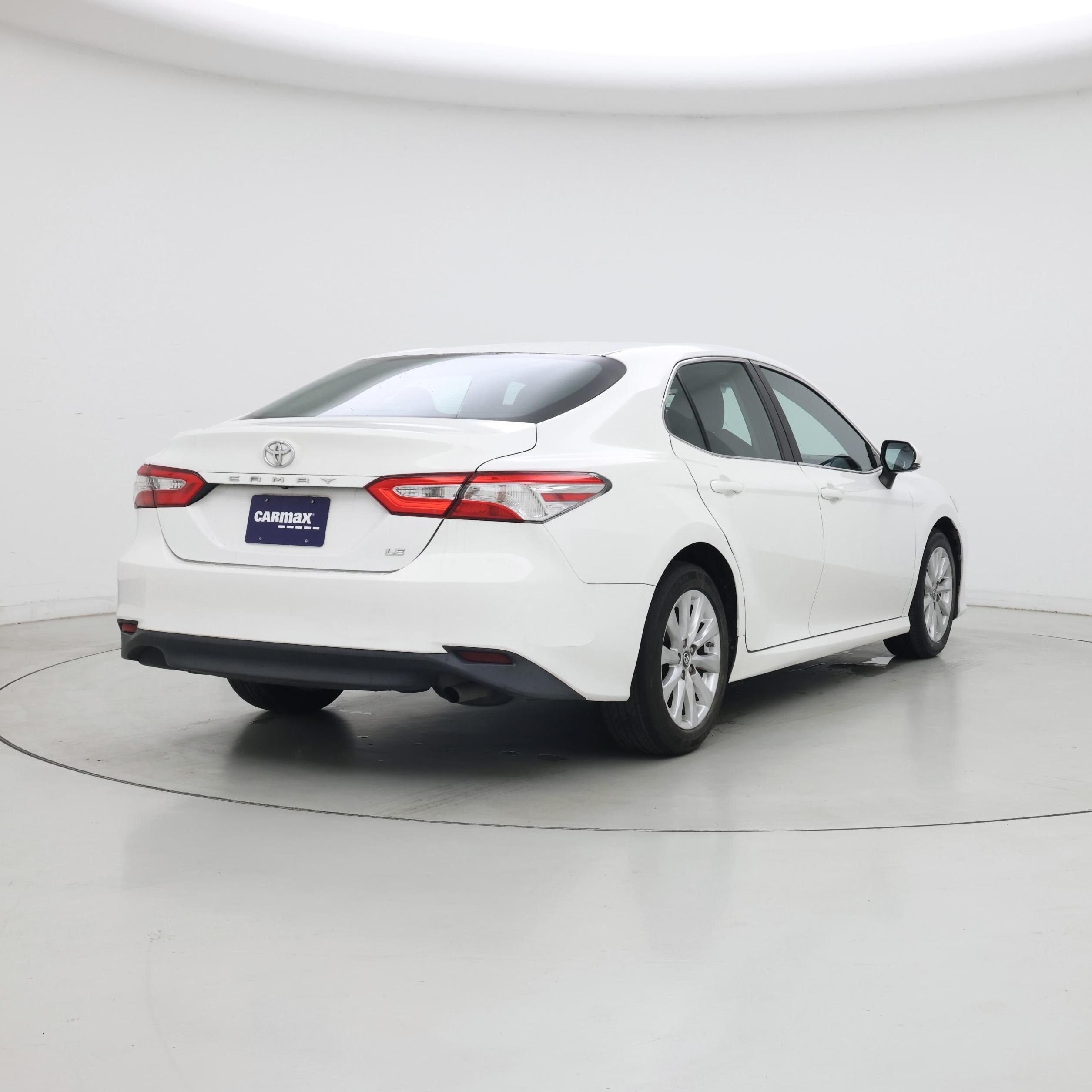 Thumbnail: 2018 Toyota Camry - 8