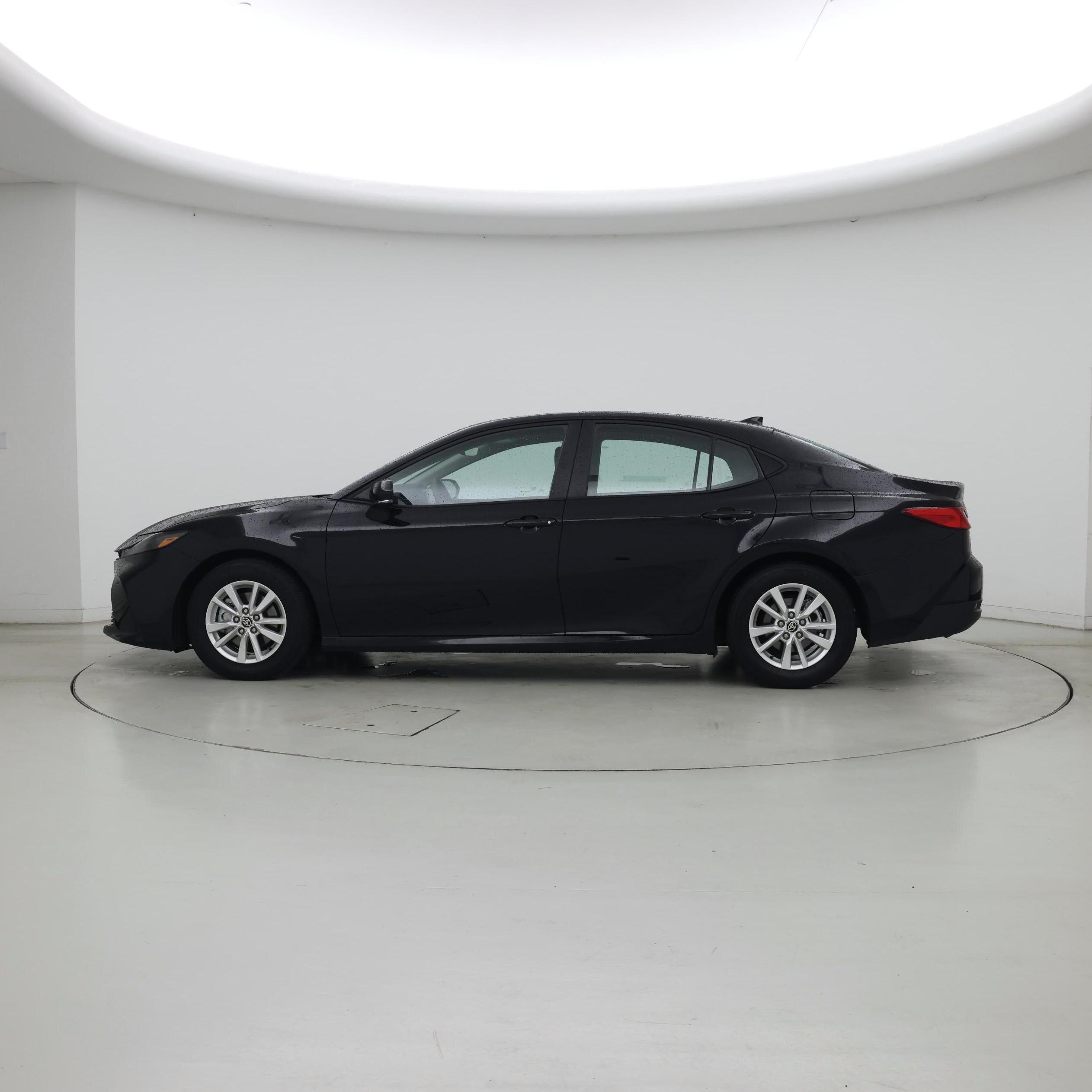 Thumbnail: 2025 Toyota Camry - 3