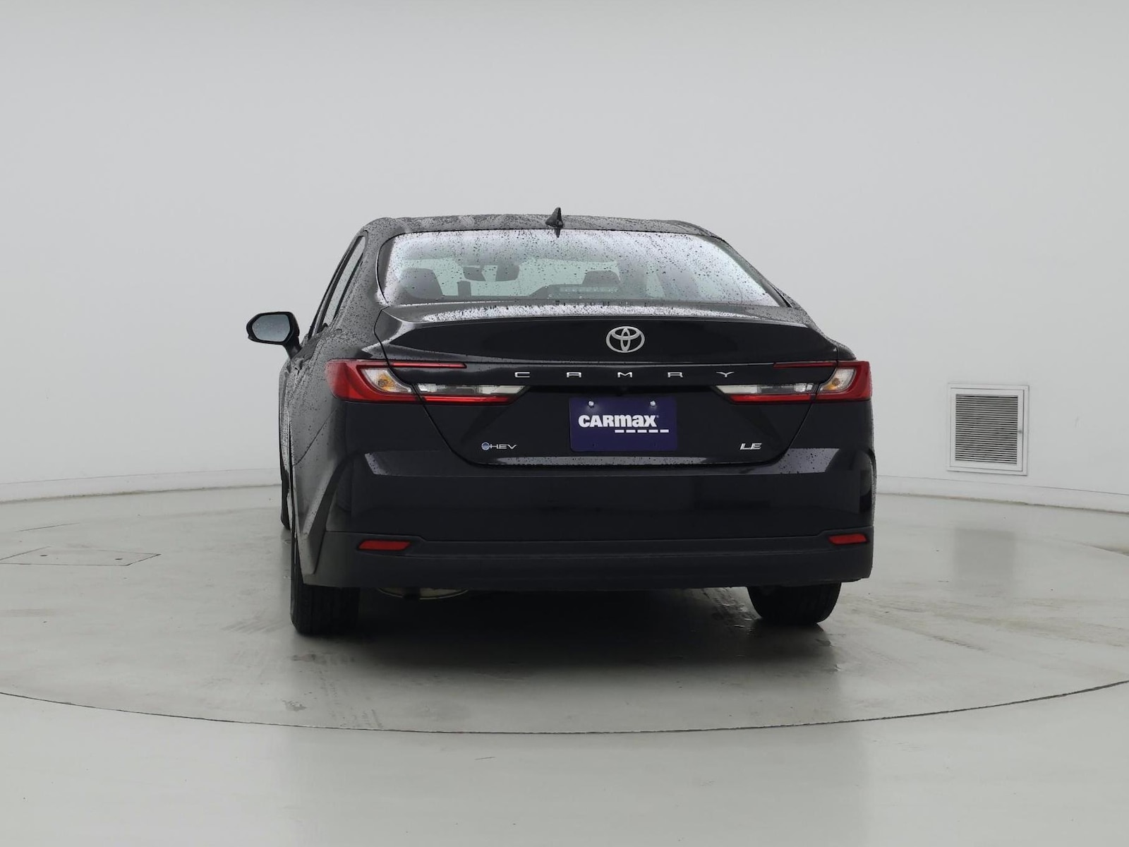 2025 Toyota Camry LE - Photo 7