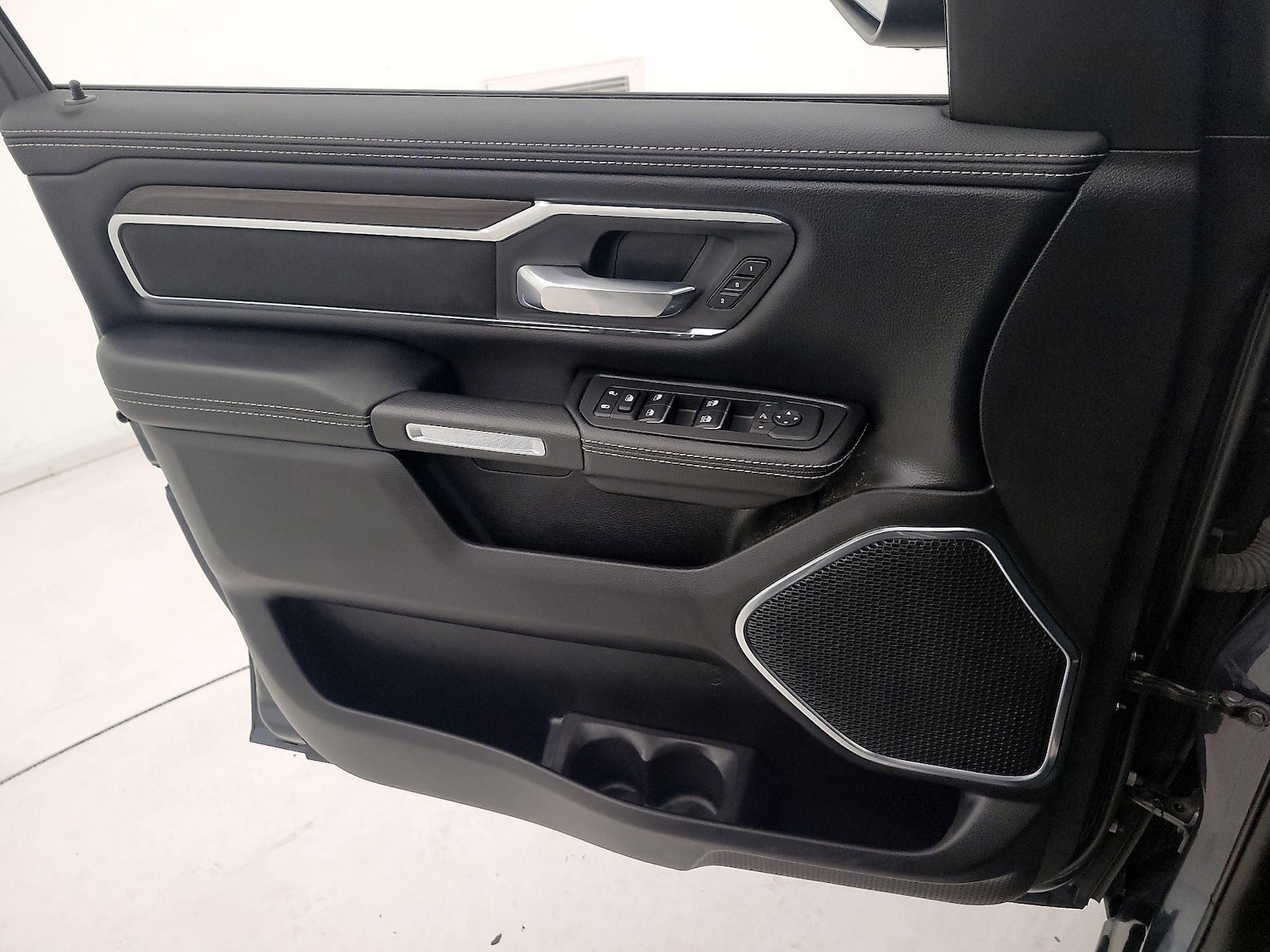 2025 RAM Ram 1500 Pickup Laramie - Photo 13