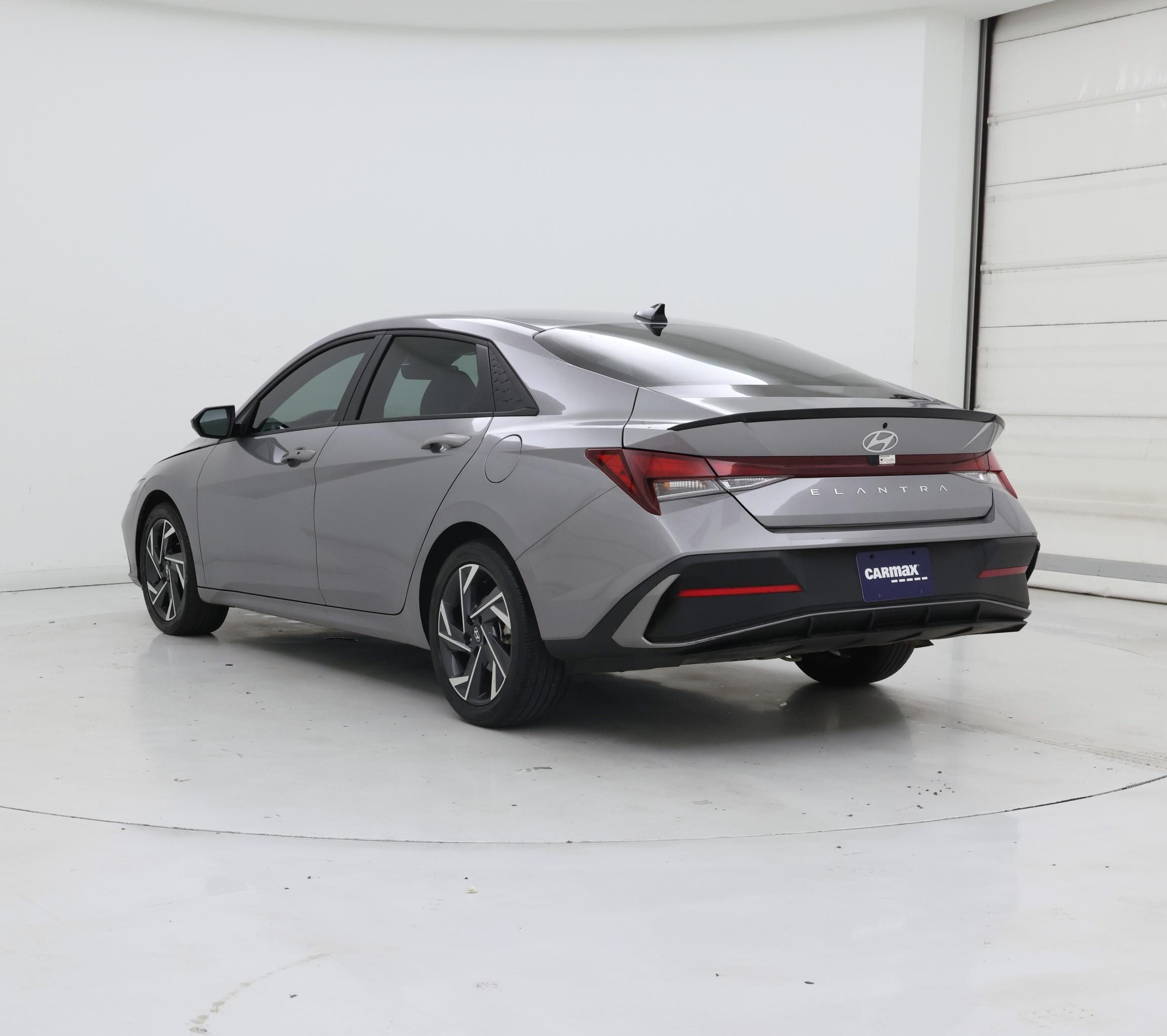 Thumbnail: 2025 Hyundai Elantra - 2