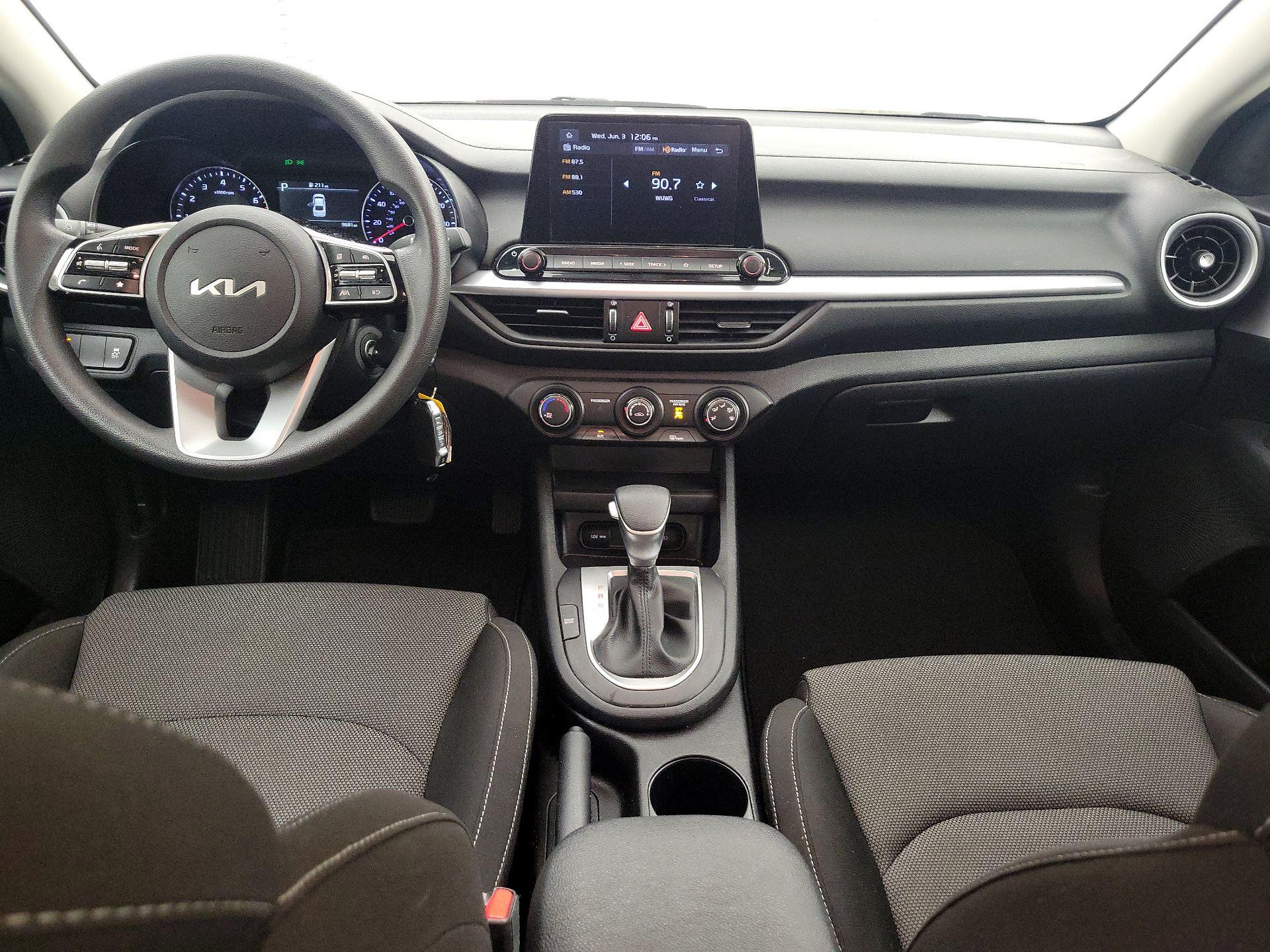 Thumbnail: 2024 Kia Forte - 9