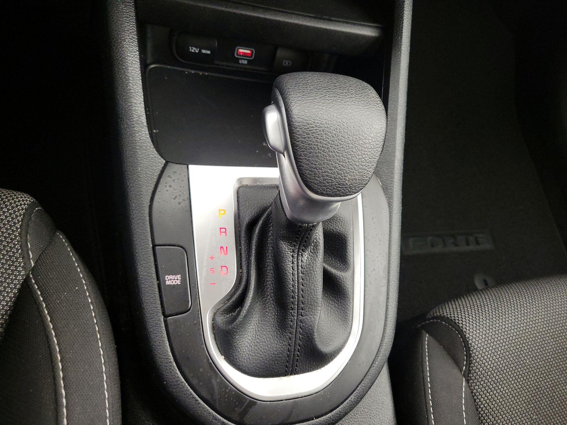 Thumbnail: 2024 Kia Forte - 17