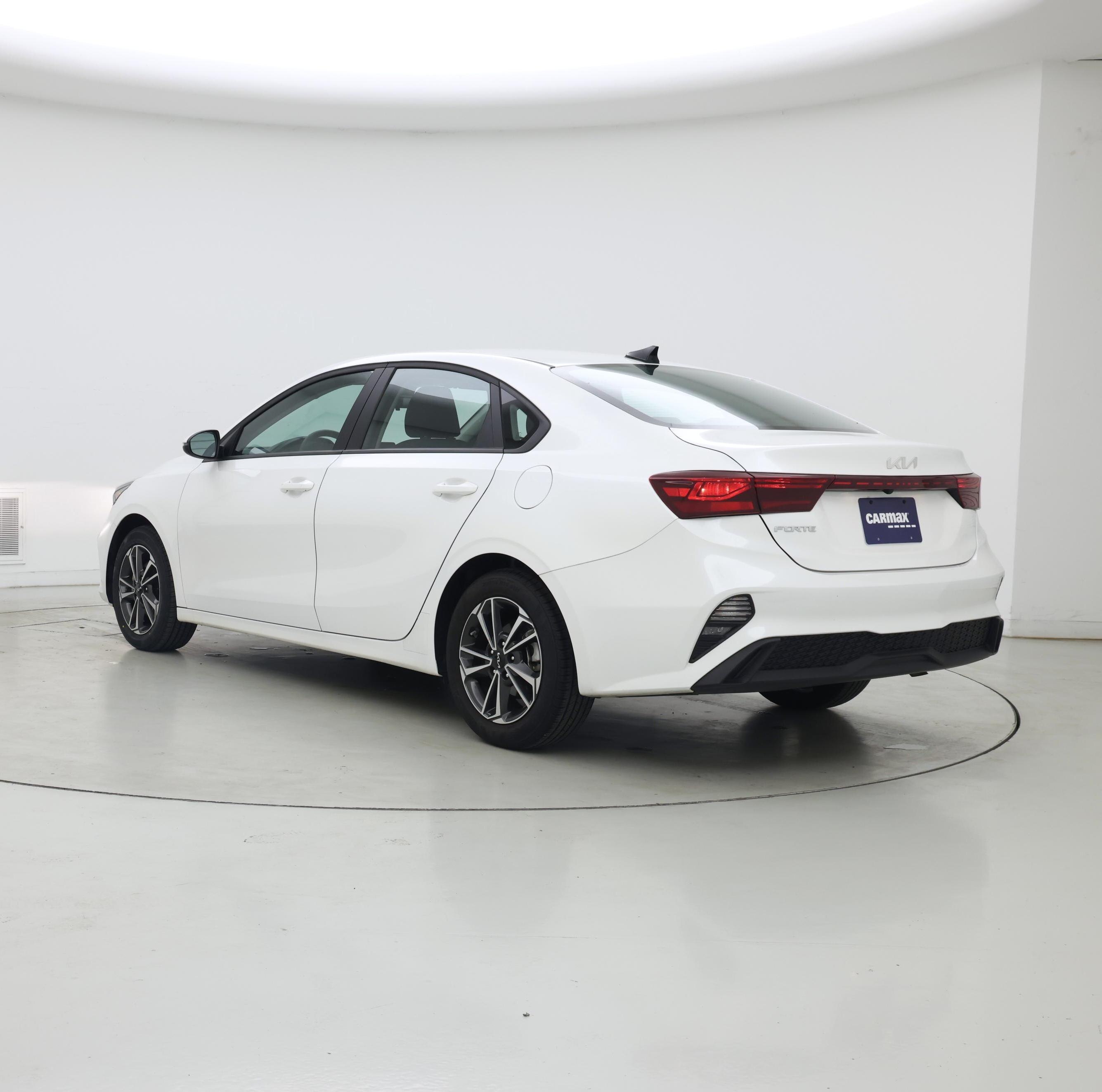Thumbnail: 2024 Kia Forte - 2