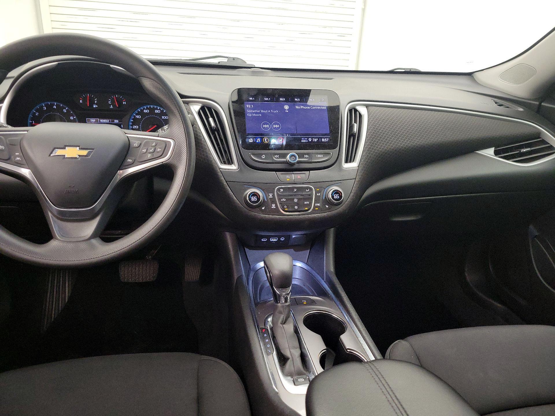 Thumbnail: 2023 Chevrolet Malibu - 9