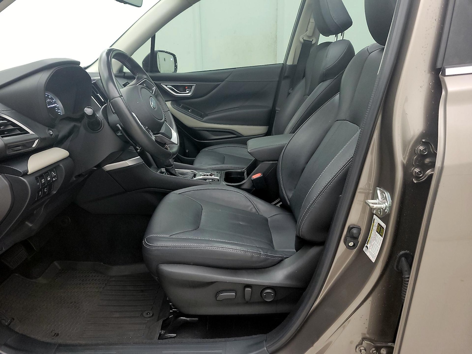 2023 Subaru Forester Limited - Photo 12