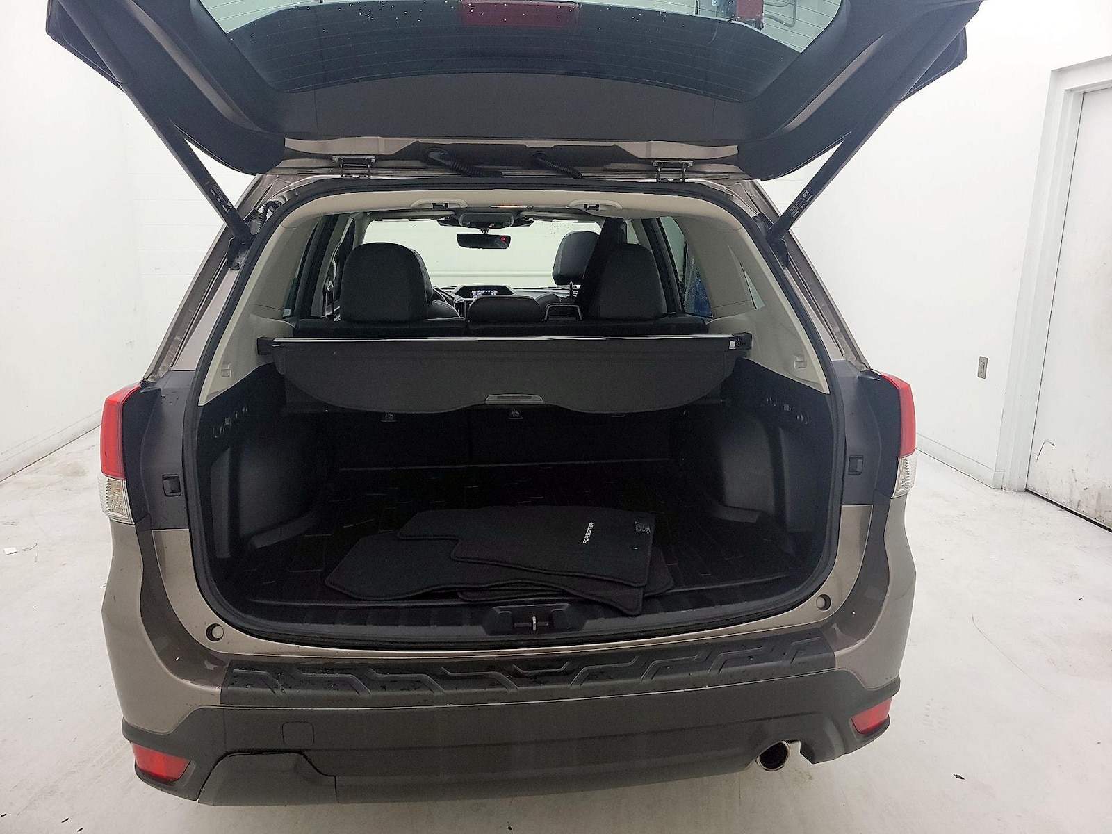 2023 Subaru Forester Limited - Photo 22
