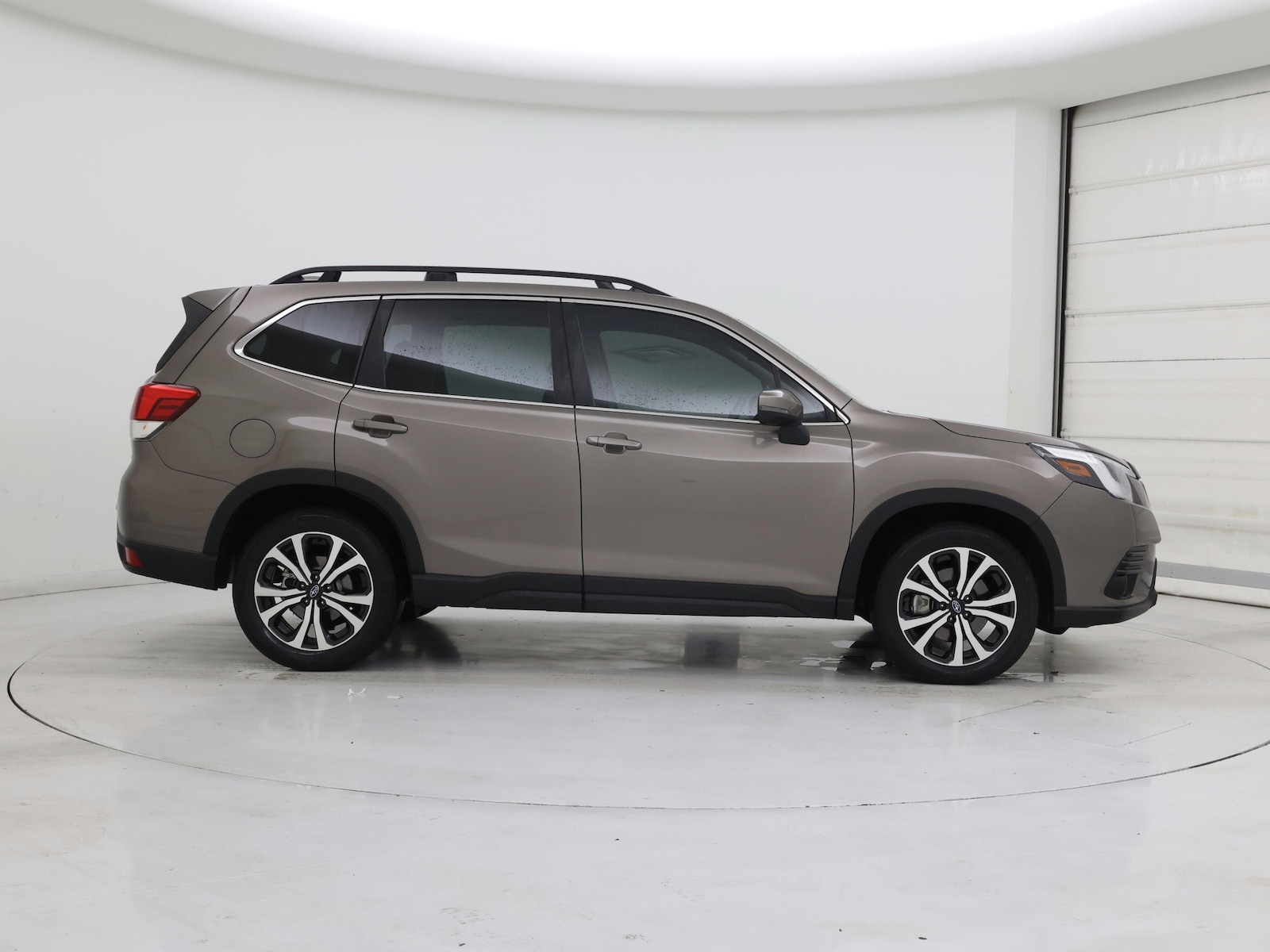 2023 Subaru Forester Limited - Photo 8