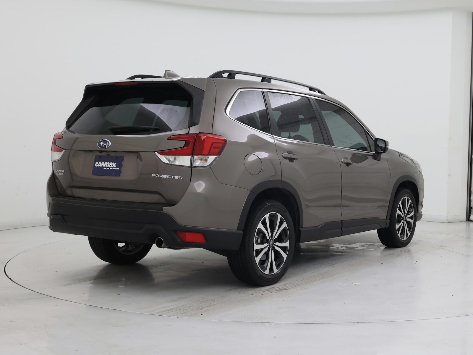 2023 Subaru Forester Limited - Photo 9