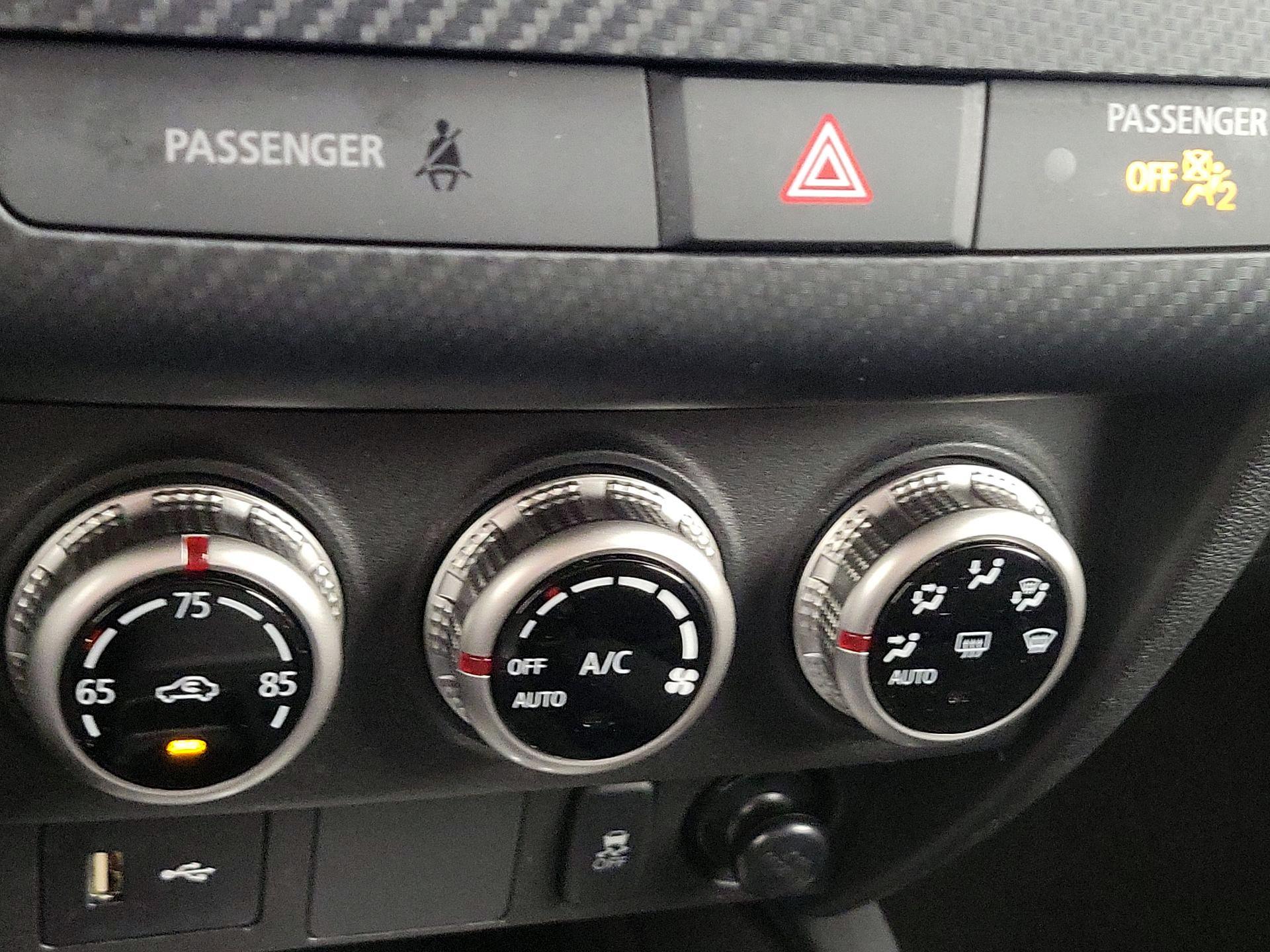 Thumbnail: 2025 Mitsubishi Outlander Sport - 16