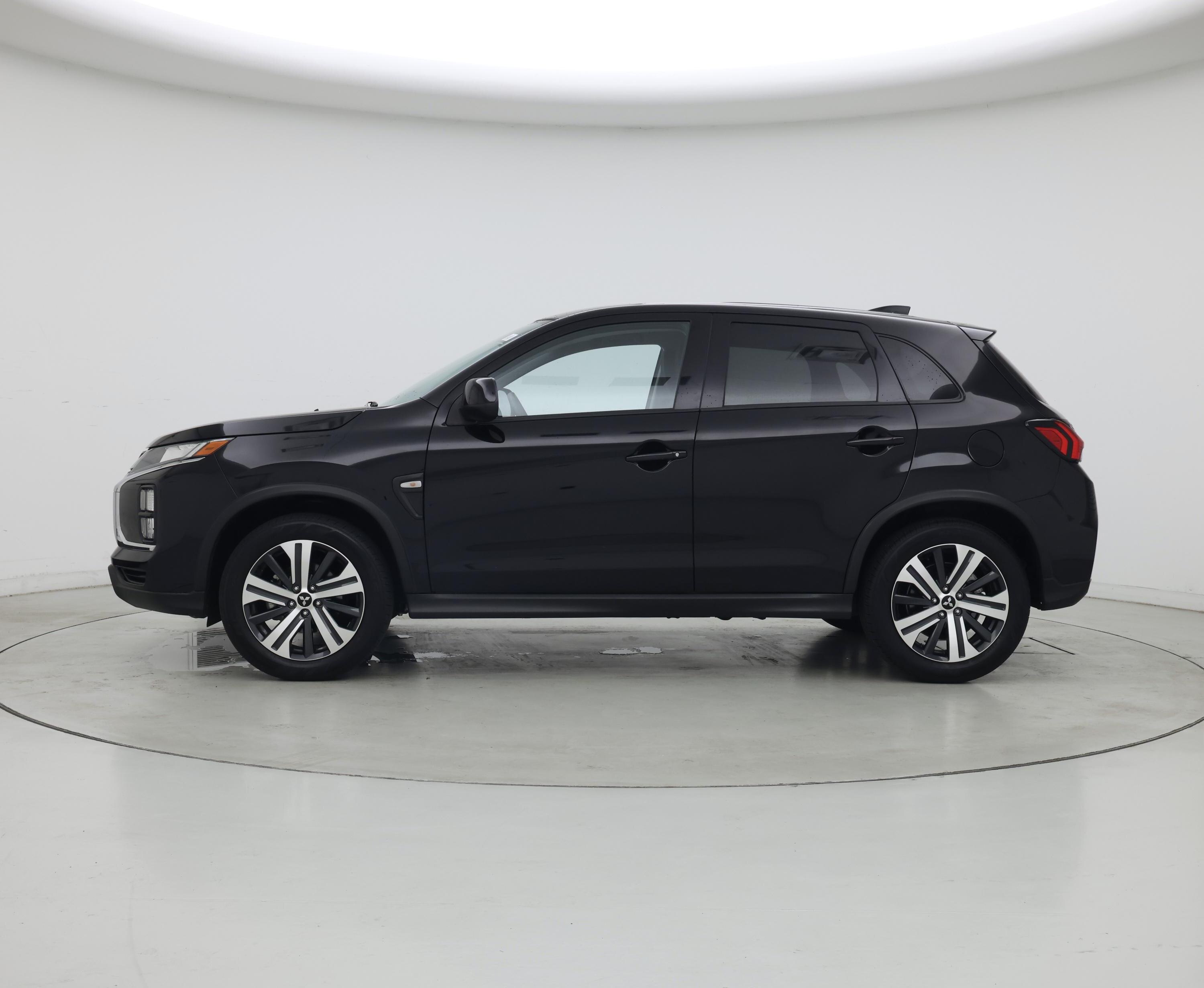 Thumbnail: 2025 Mitsubishi Outlander Sport - 3