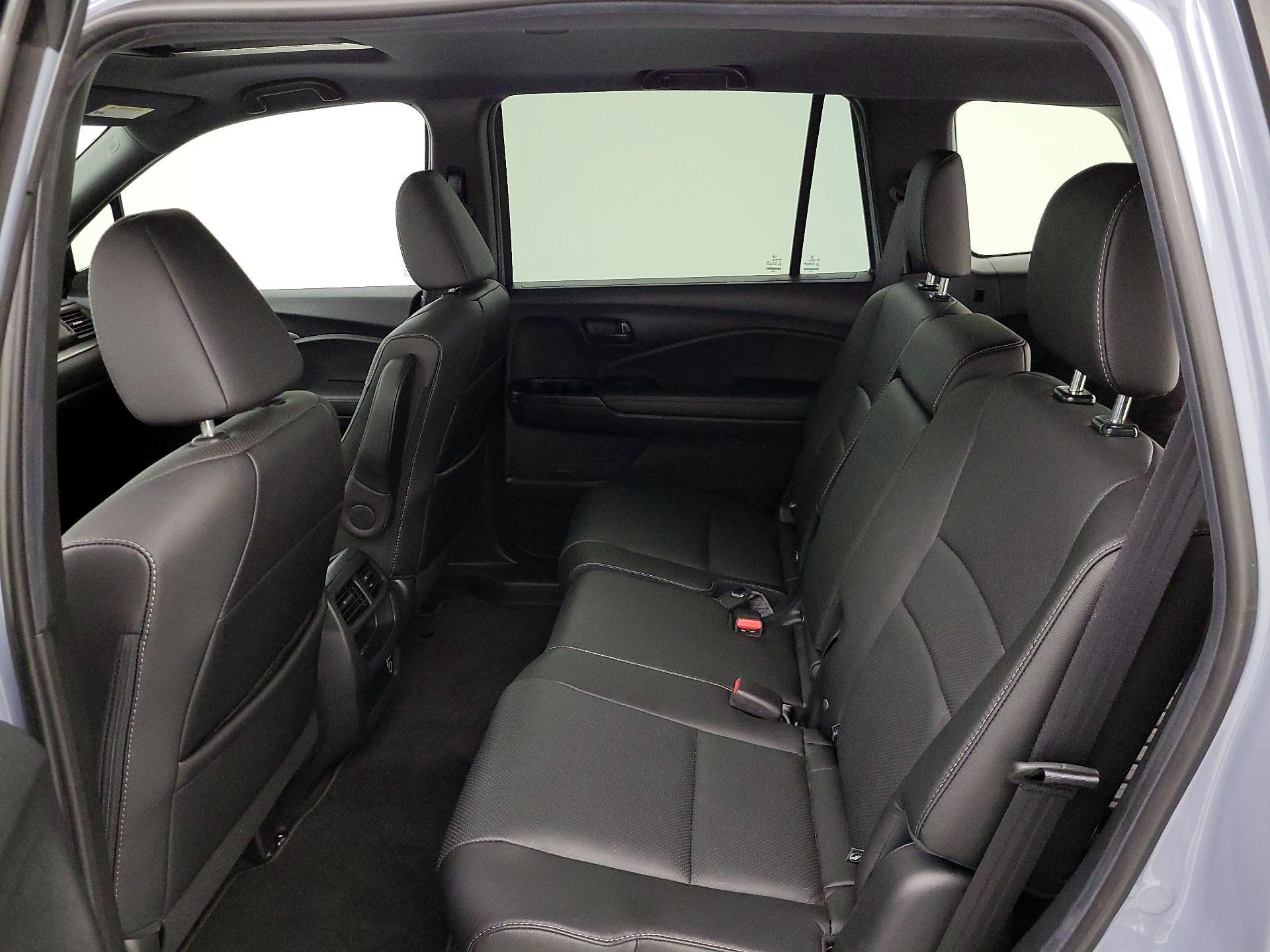 Thumbnail: 2023 Honda Passport - 20