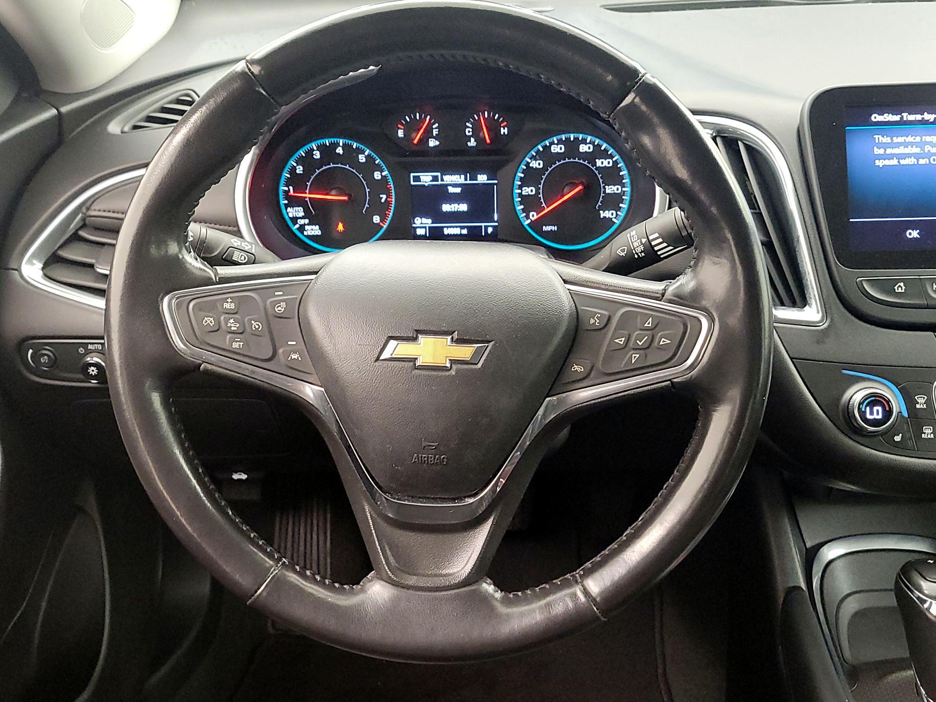 Thumbnail: 2020 Chevrolet Malibu - 10