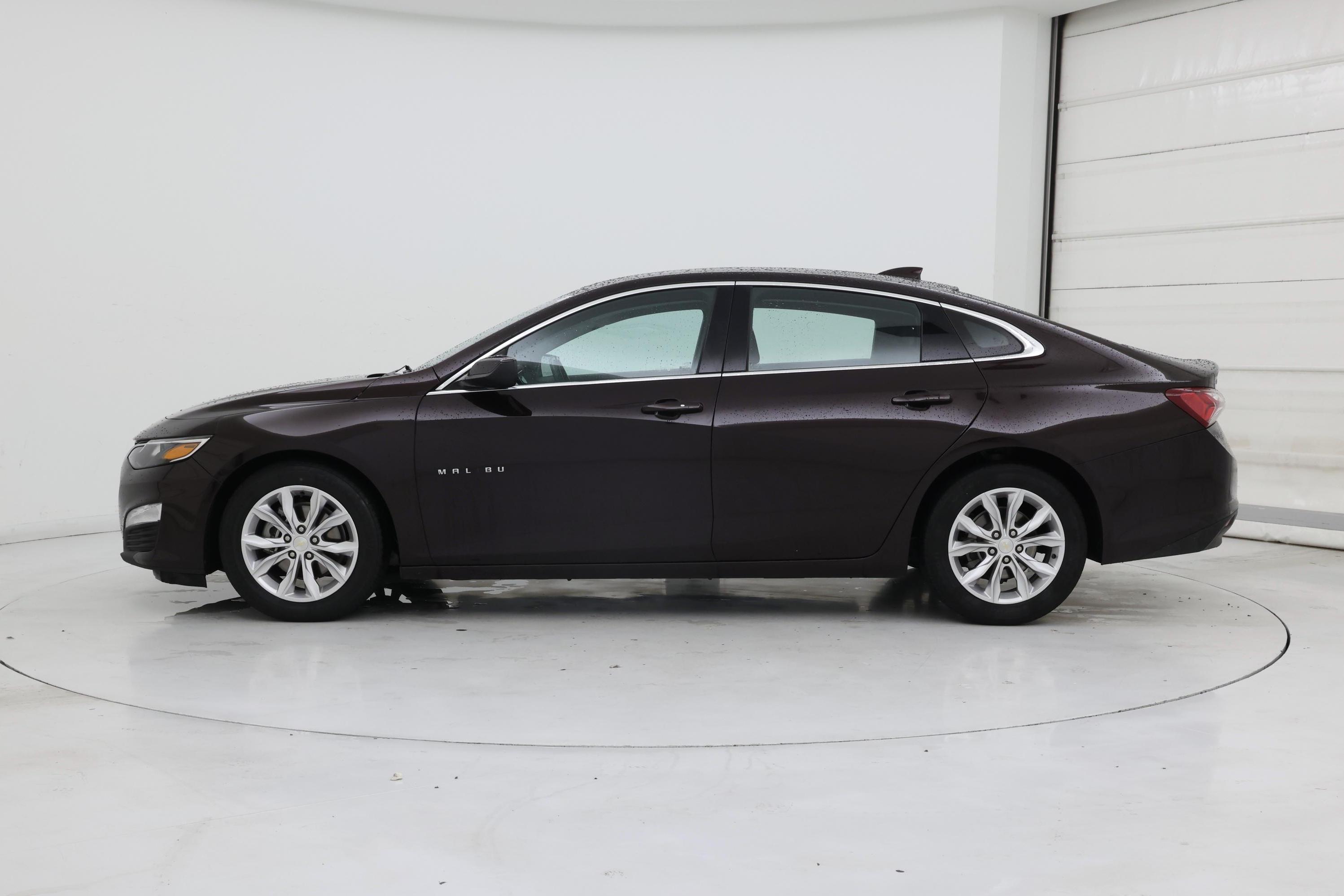 Thumbnail: 2020 Chevrolet Malibu - 3