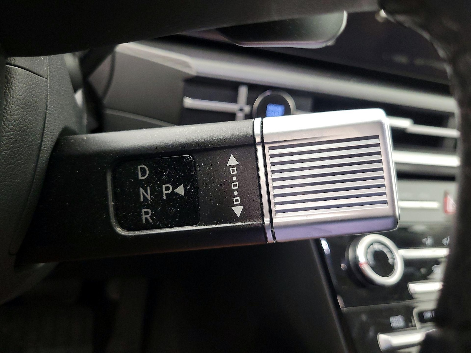 2024 Hyundai Santa Fe SE - Photo 18