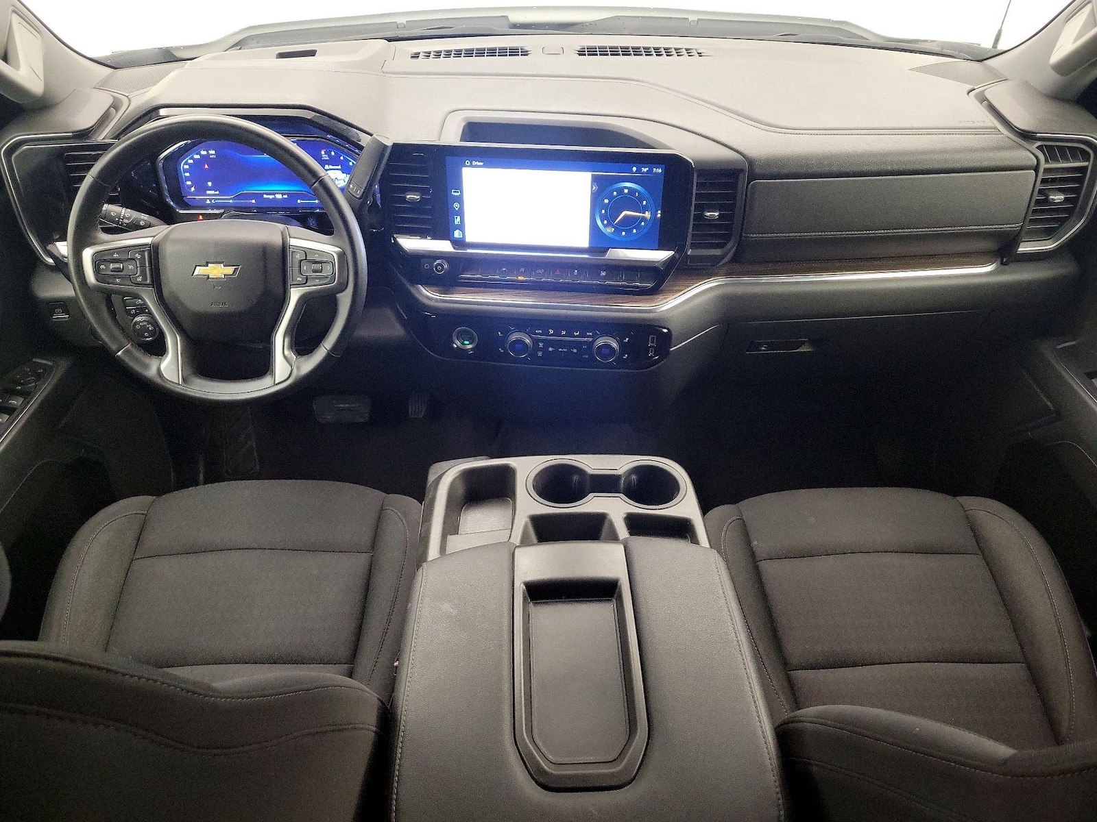 2023 Chevrolet Silverado 1500 LT - Photo 10