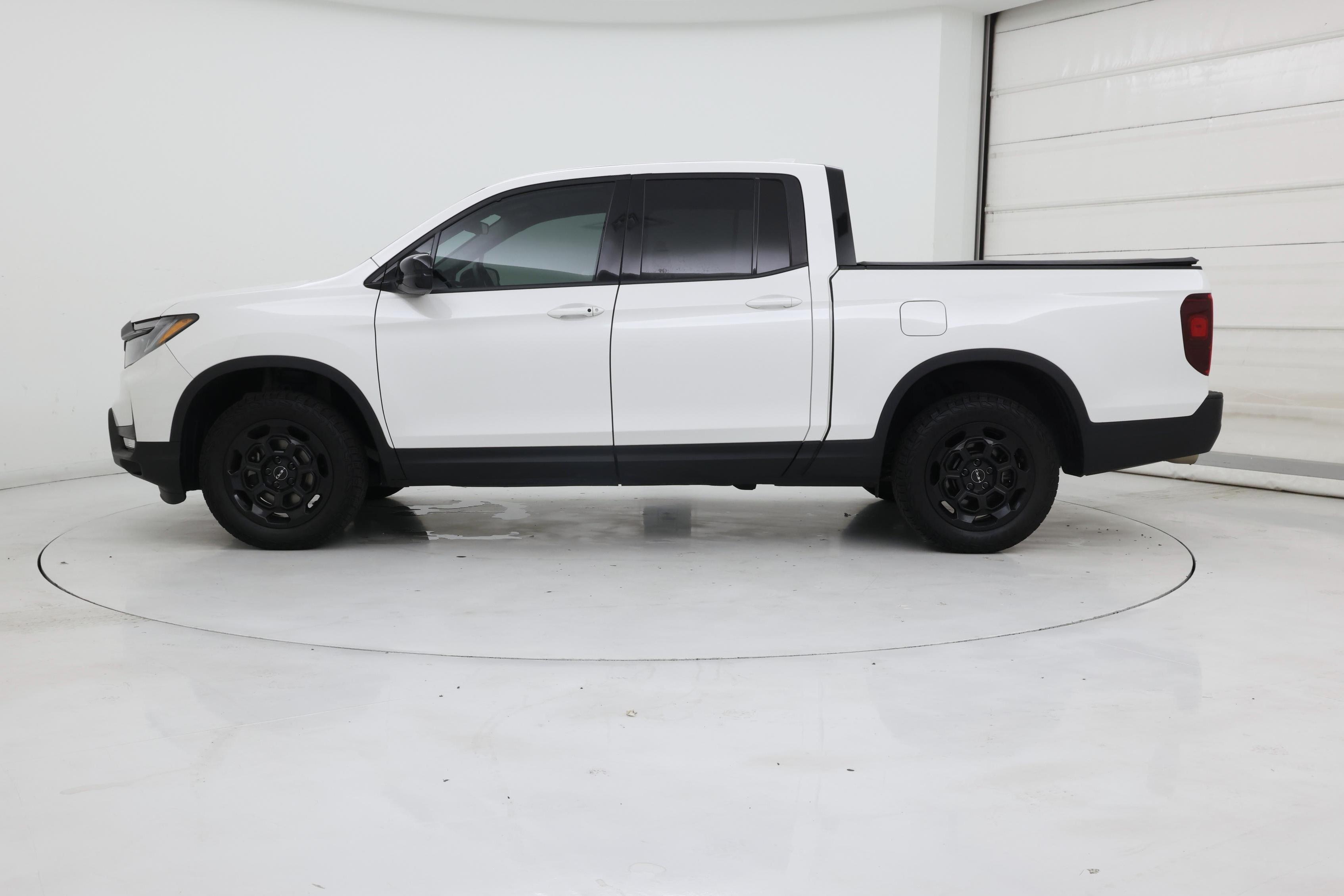 Thumbnail: 2025 Honda Ridgeline - 3