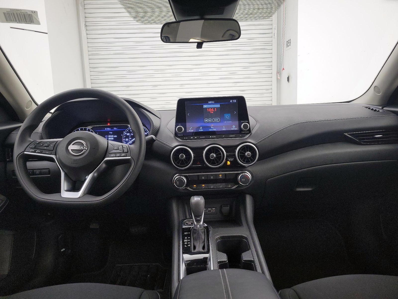 2025 Nissan Sentra SV - Photo 10
