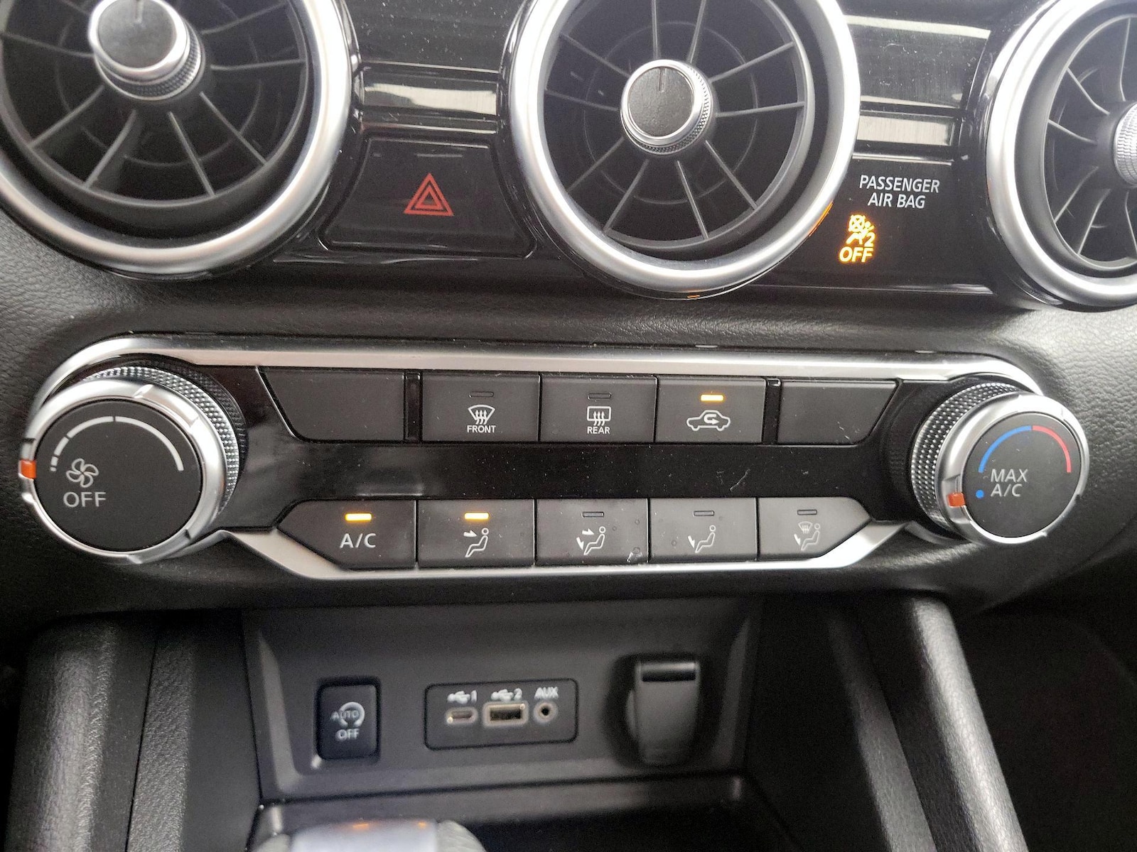 2025 Nissan Sentra SV - Photo 17