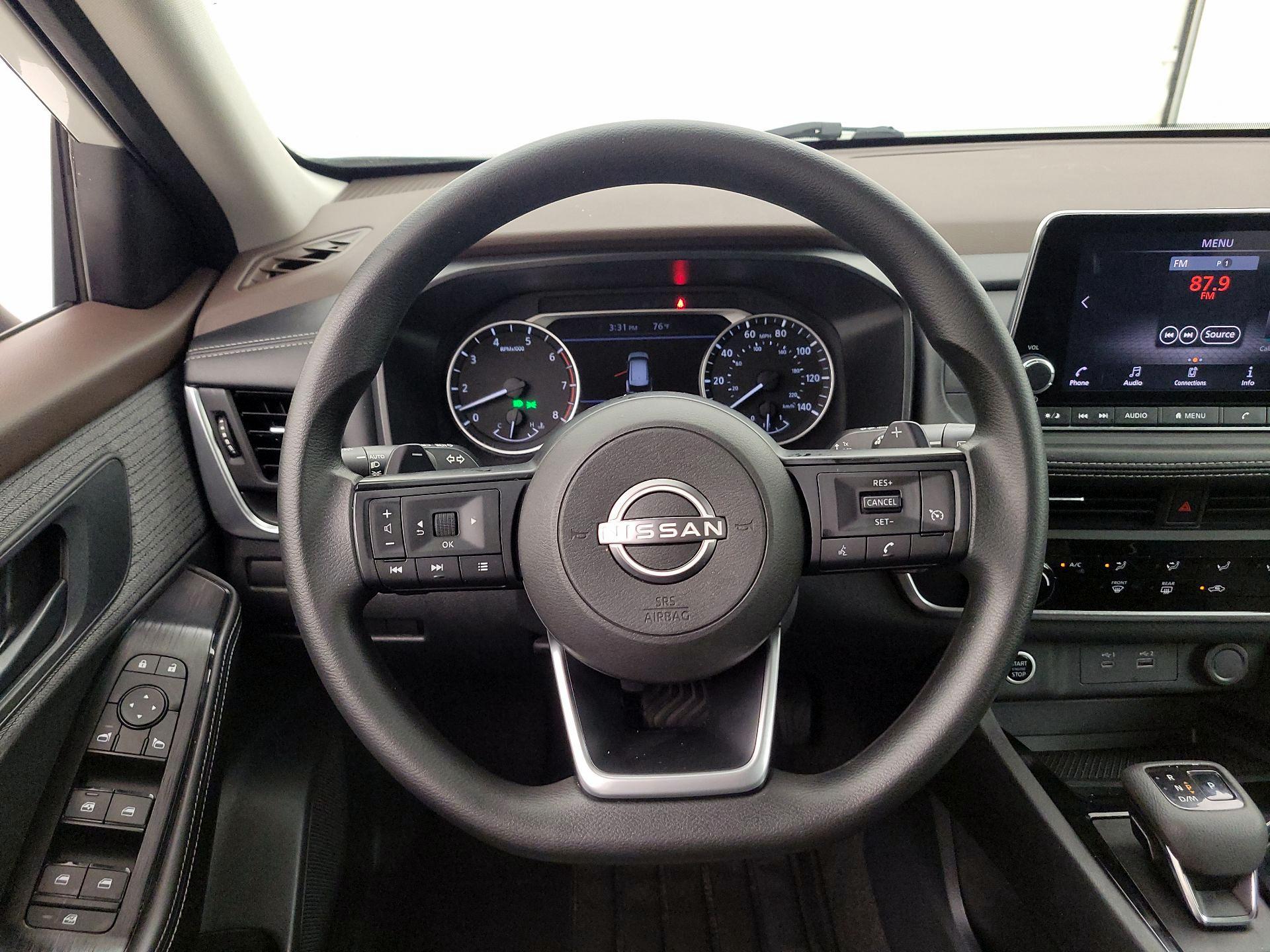 Thumbnail: 2022 Nissan Rogue - 10