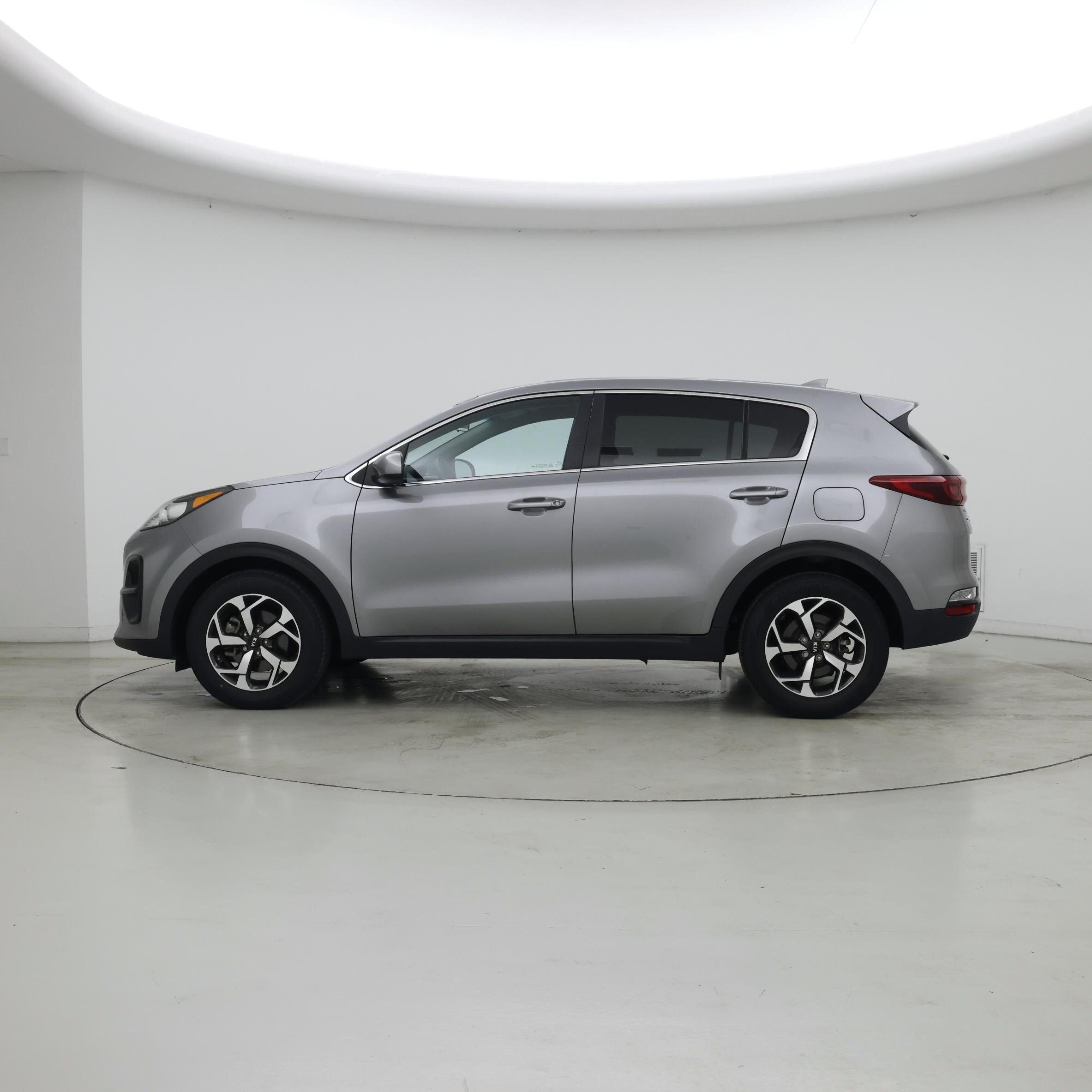 Thumbnail: 2022 Kia Sportage - 3