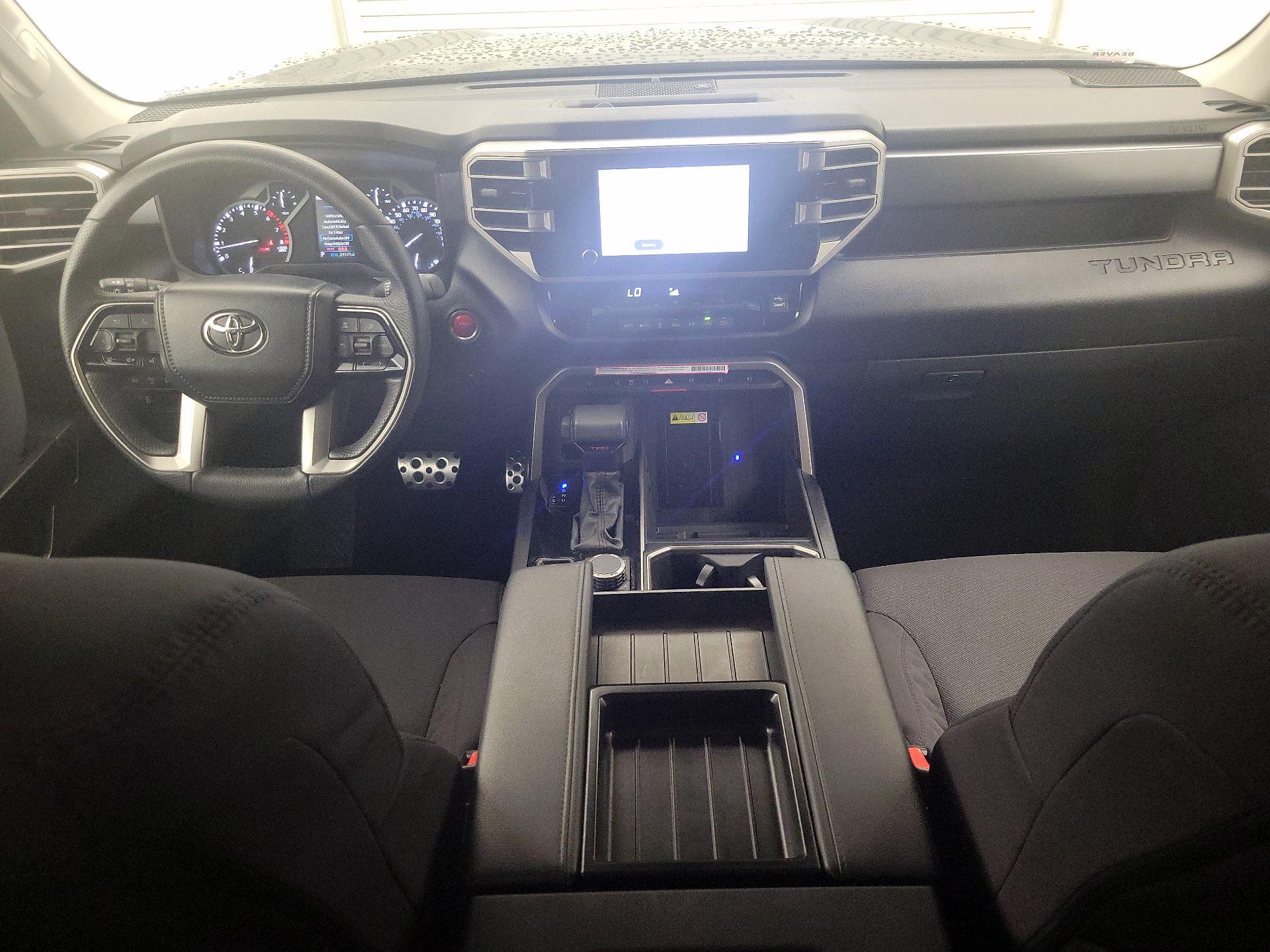 Thumbnail: 2024 Toyota Tundra - 9