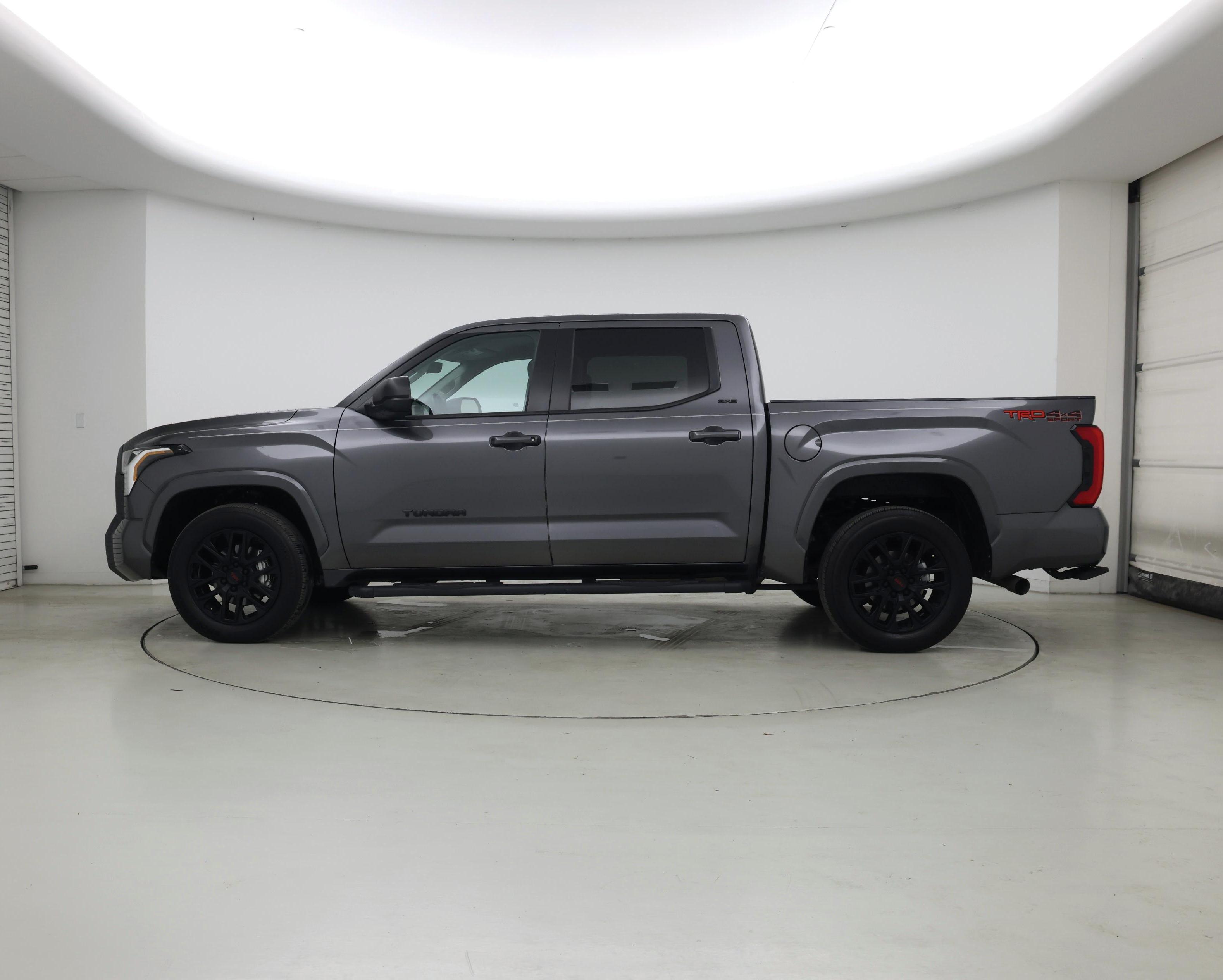 Thumbnail: 2024 Toyota Tundra - 3