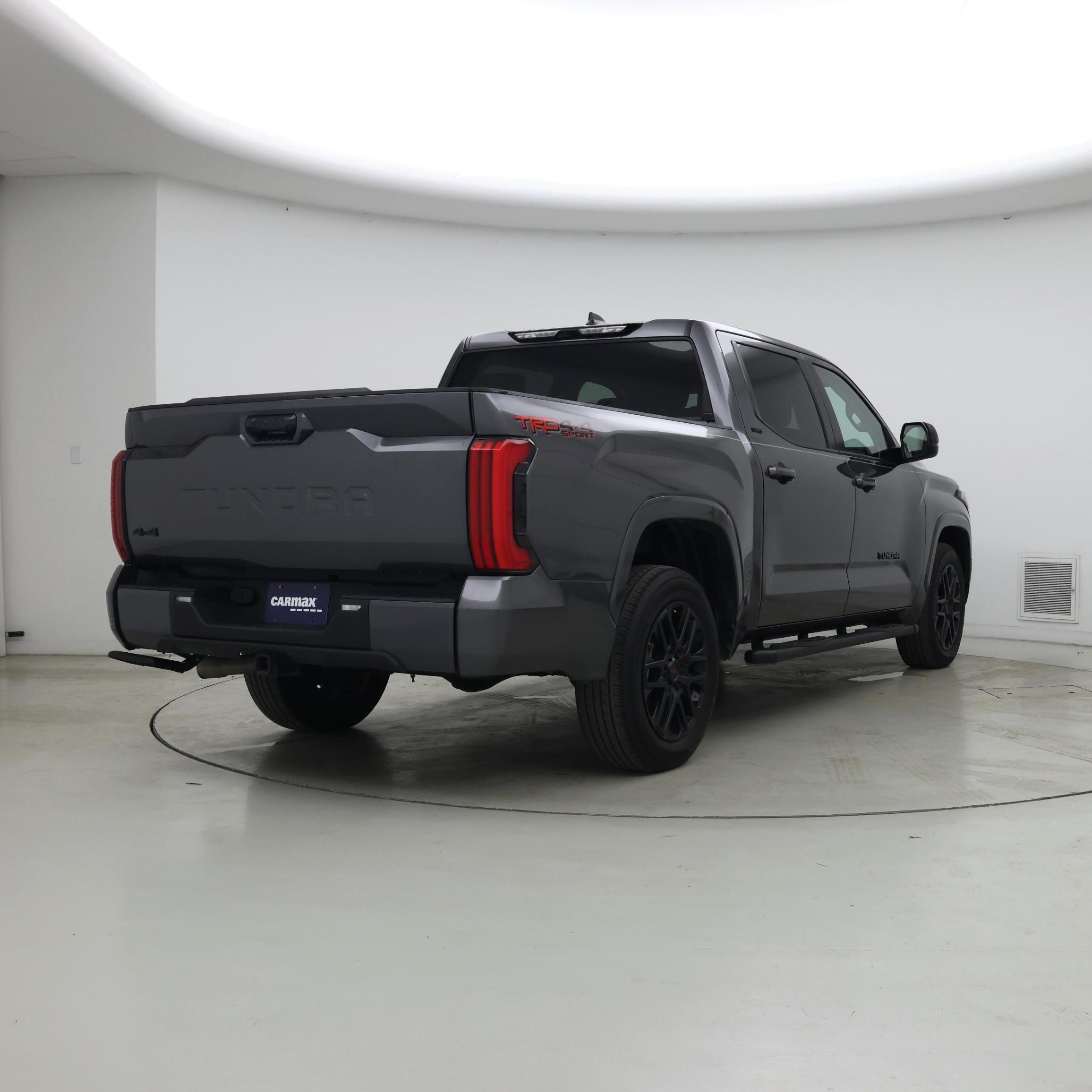 Thumbnail: 2024 Toyota Tundra - 8