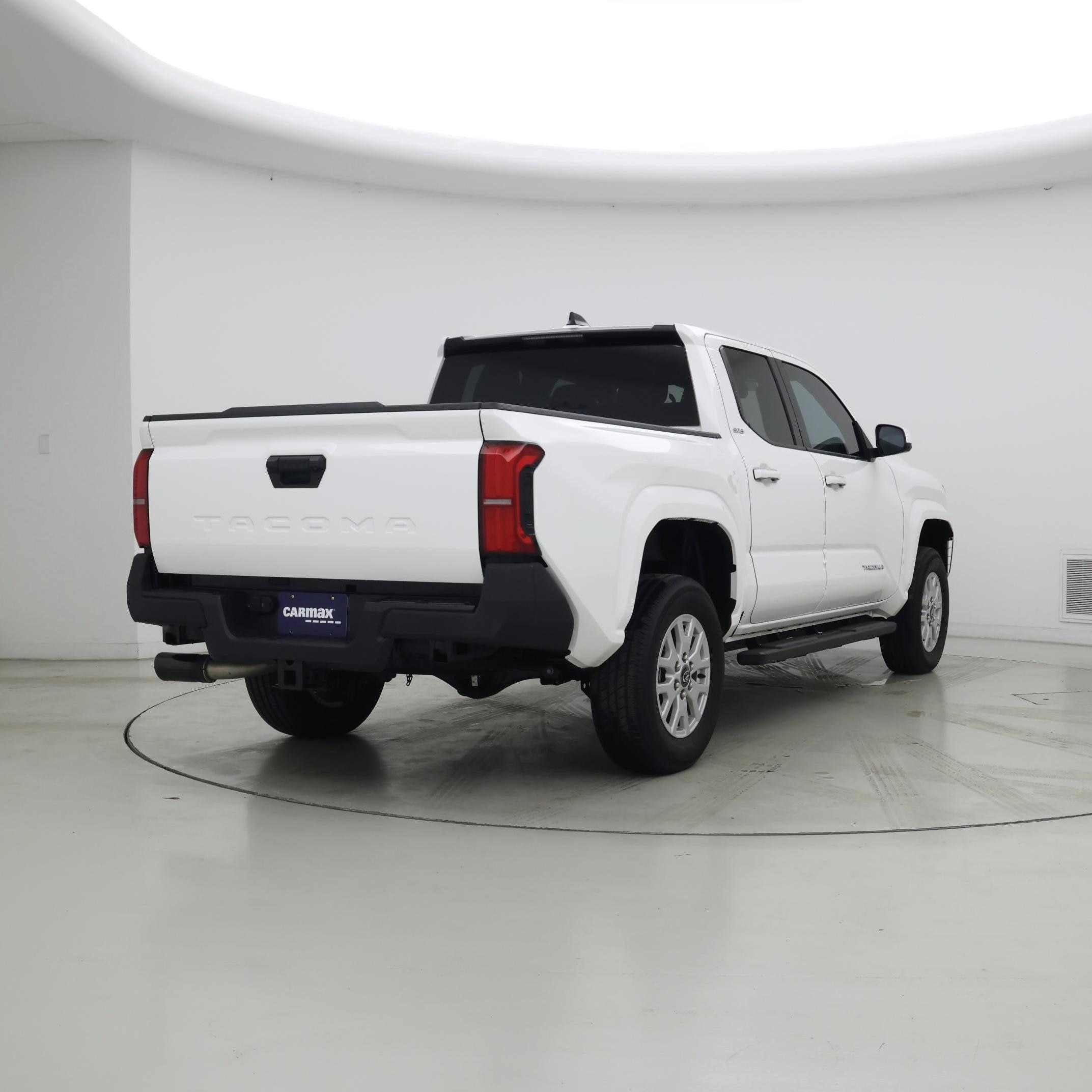Thumbnail: 2024 Toyota Tacoma - 8