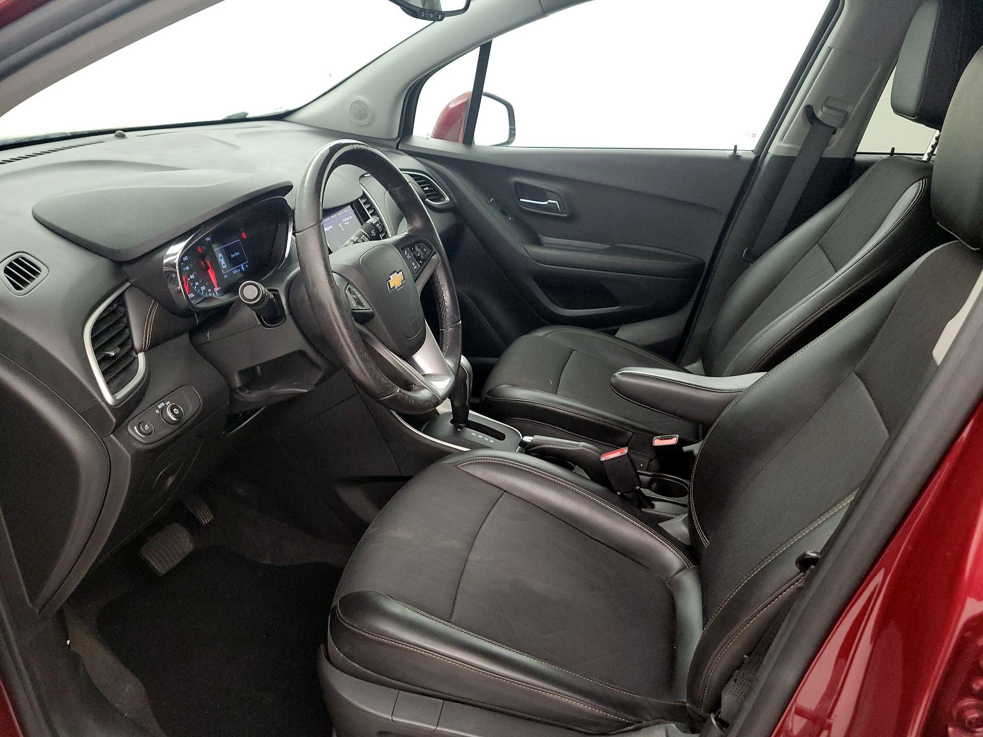 Thumbnail: 2022 Chevrolet Trax - 11