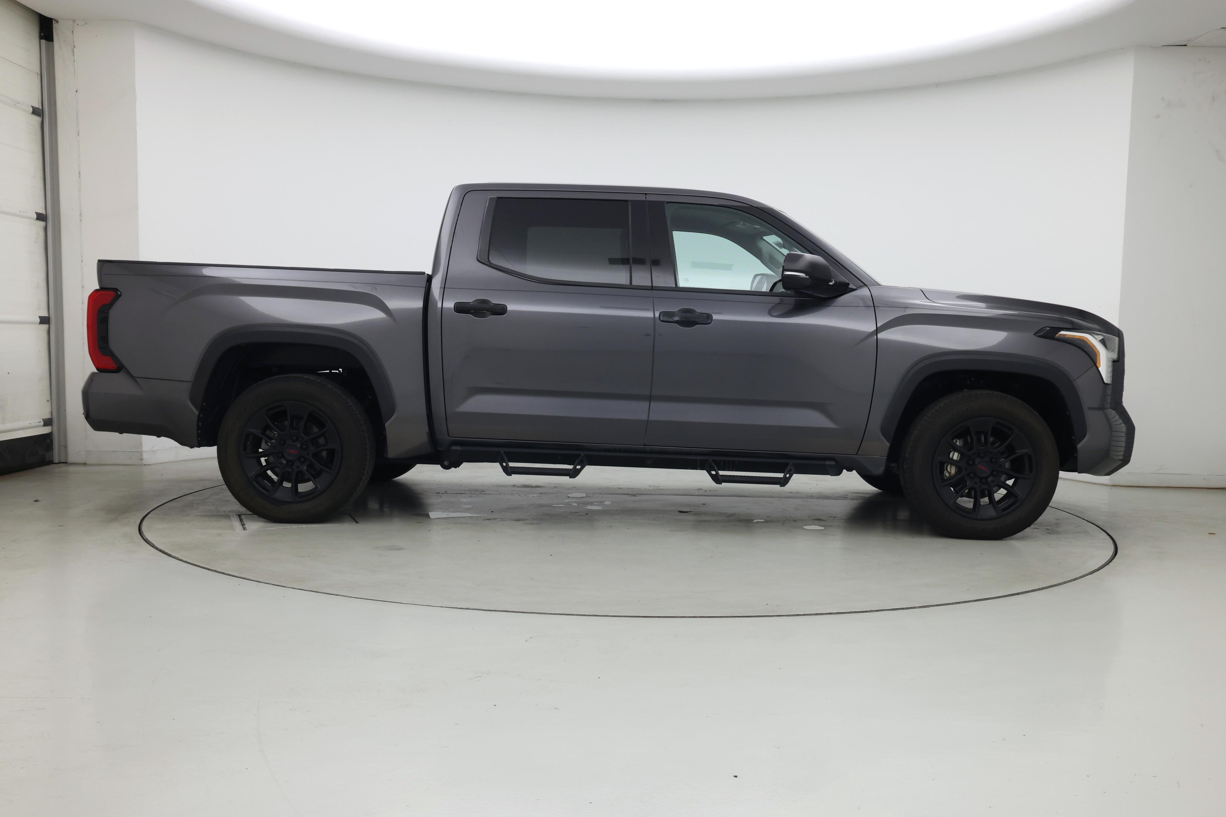 Thumbnail: 2022 Toyota Tundra - 7
